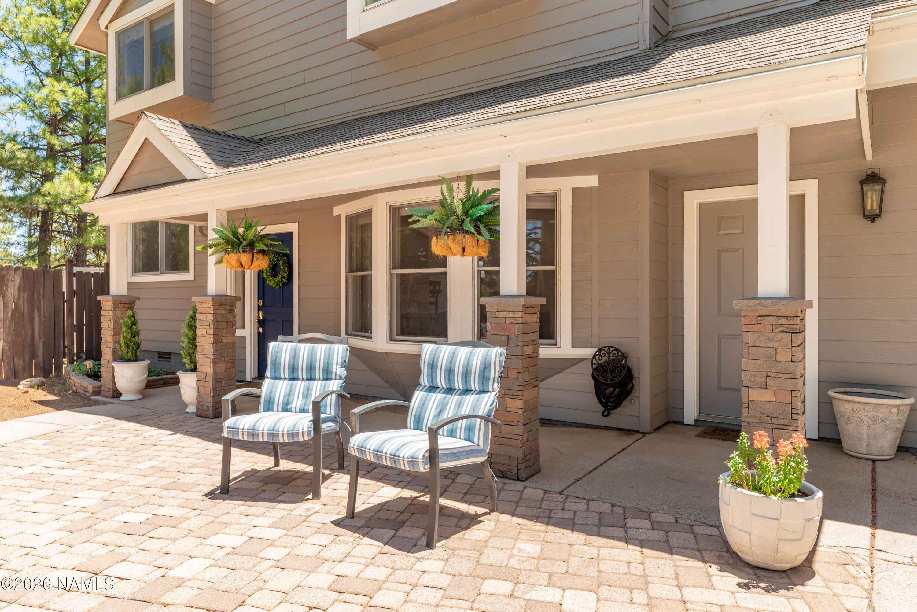 3990 E Kokopelli Lane