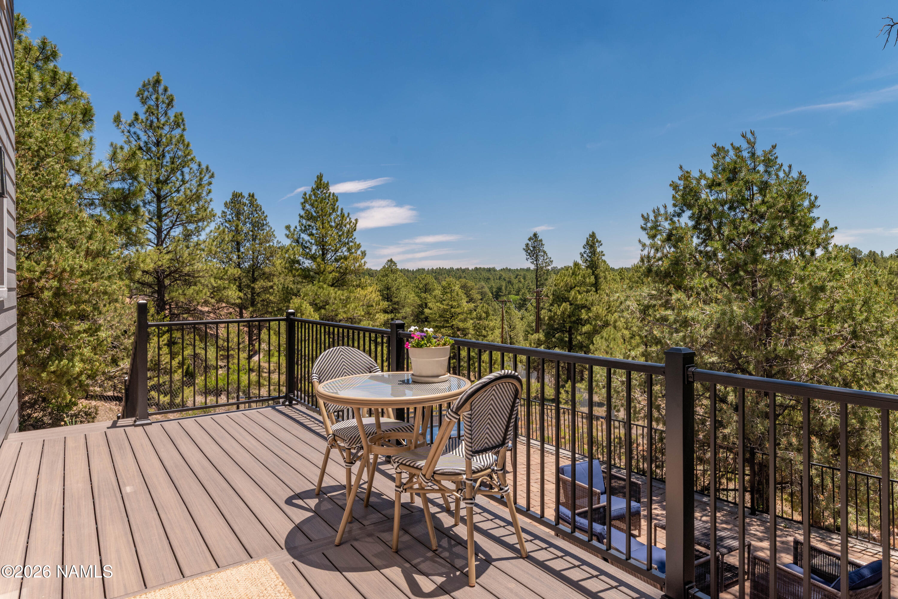 3990 E Kokopelli Lane
