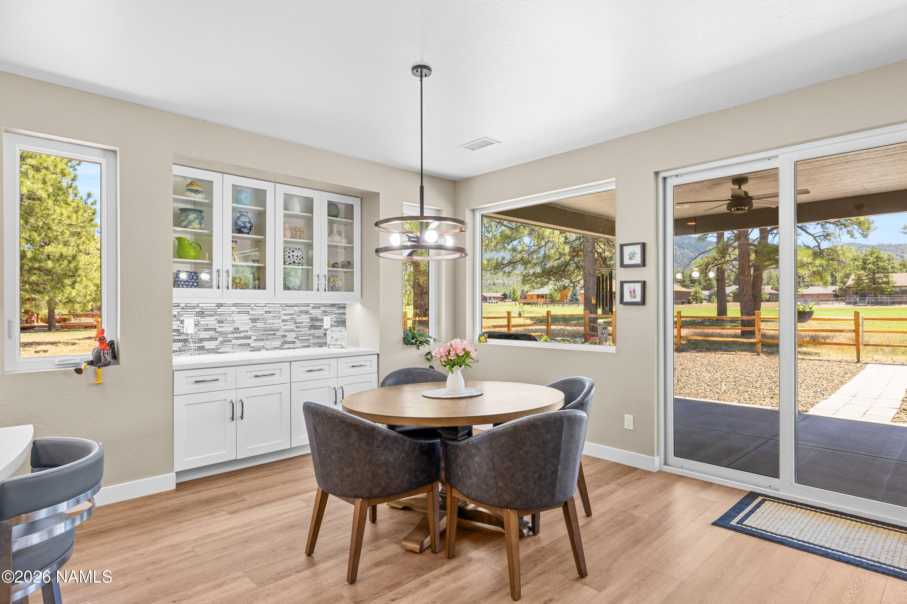 2747 W Brookhollow Drive