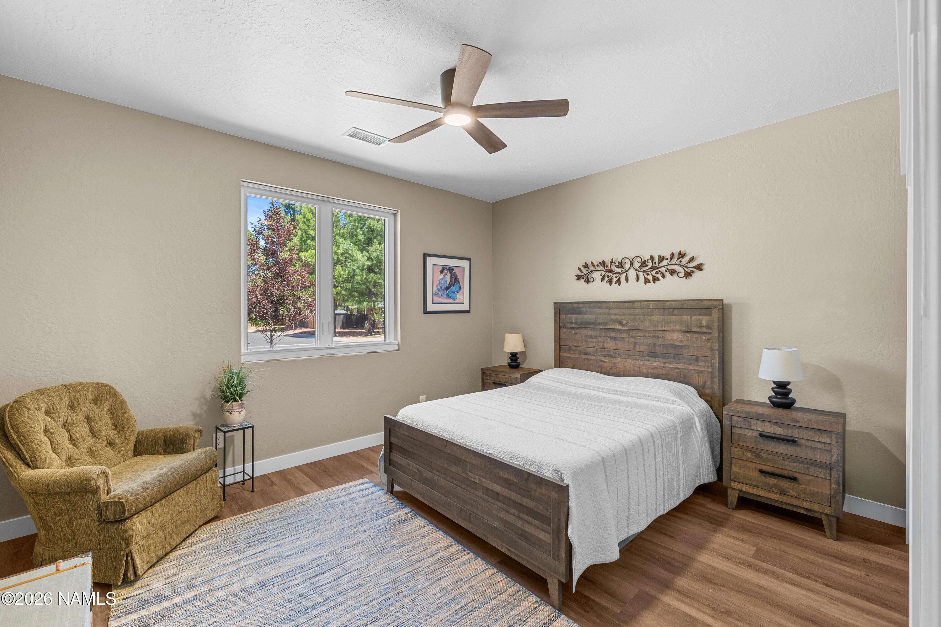 2747 W Brookhollow Drive
