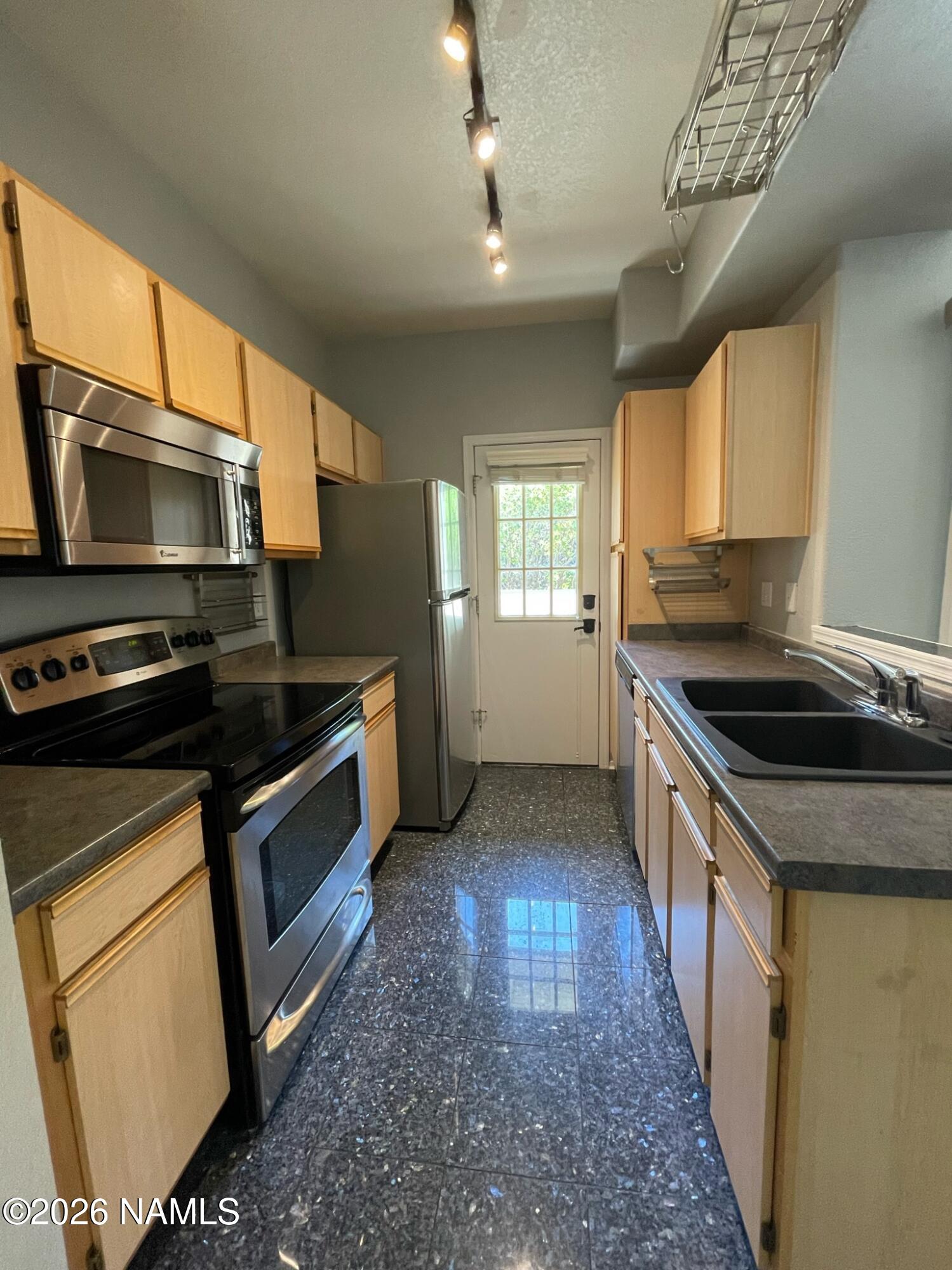 4343 E Soliere Avenue 1037