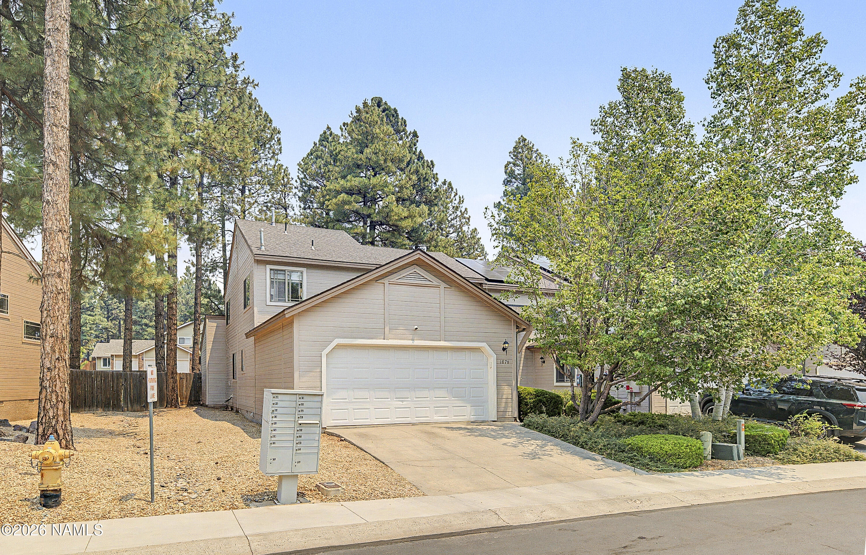 1876 W Camelot Drive
