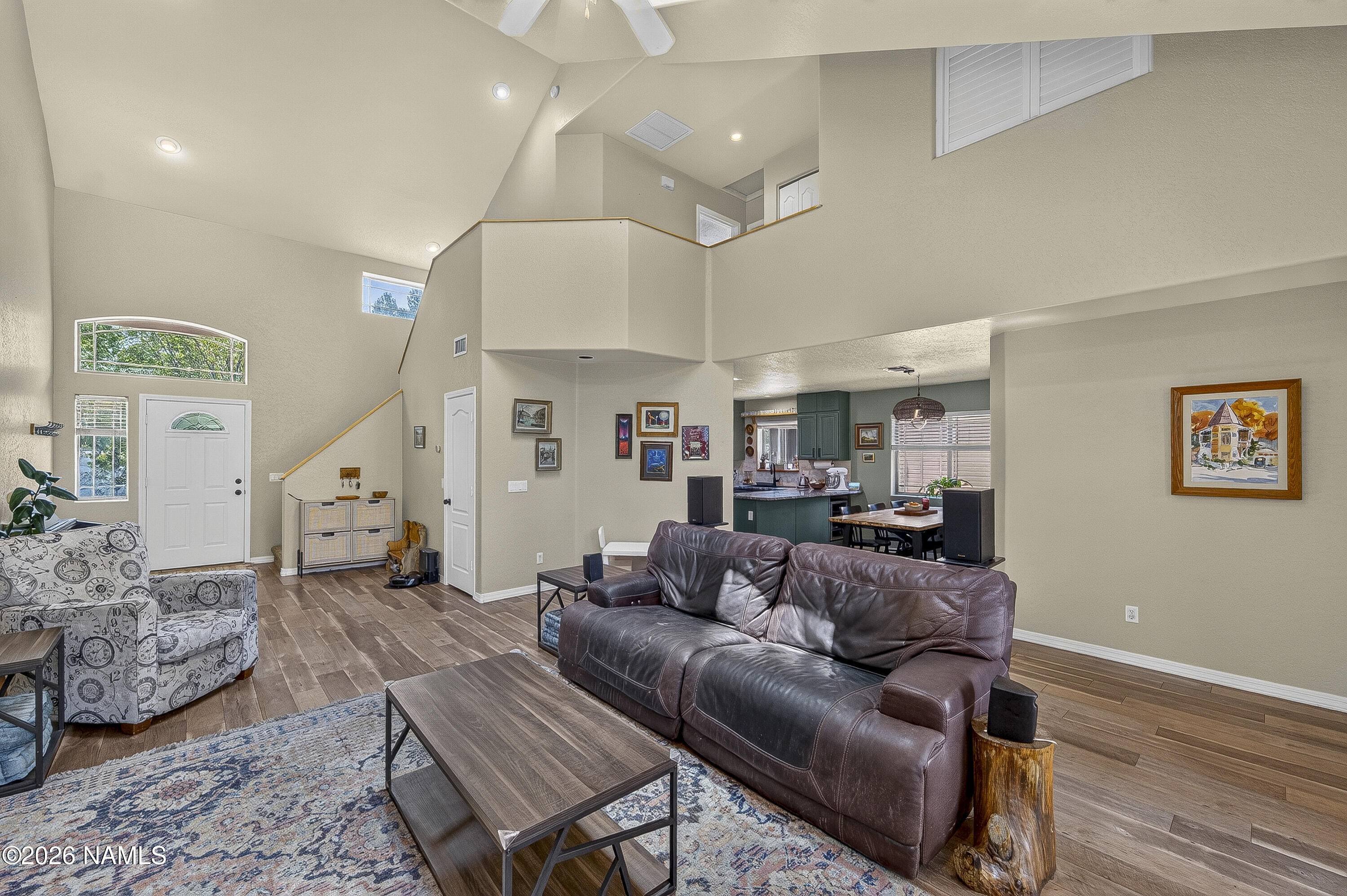 1876 W Camelot Drive