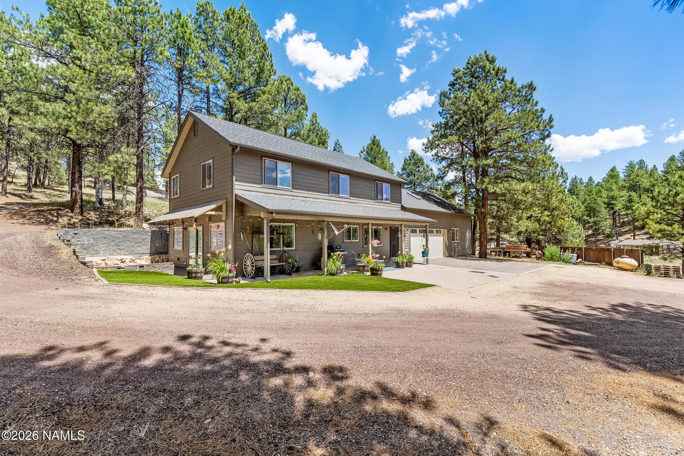 3348 Happy Trails Drive
