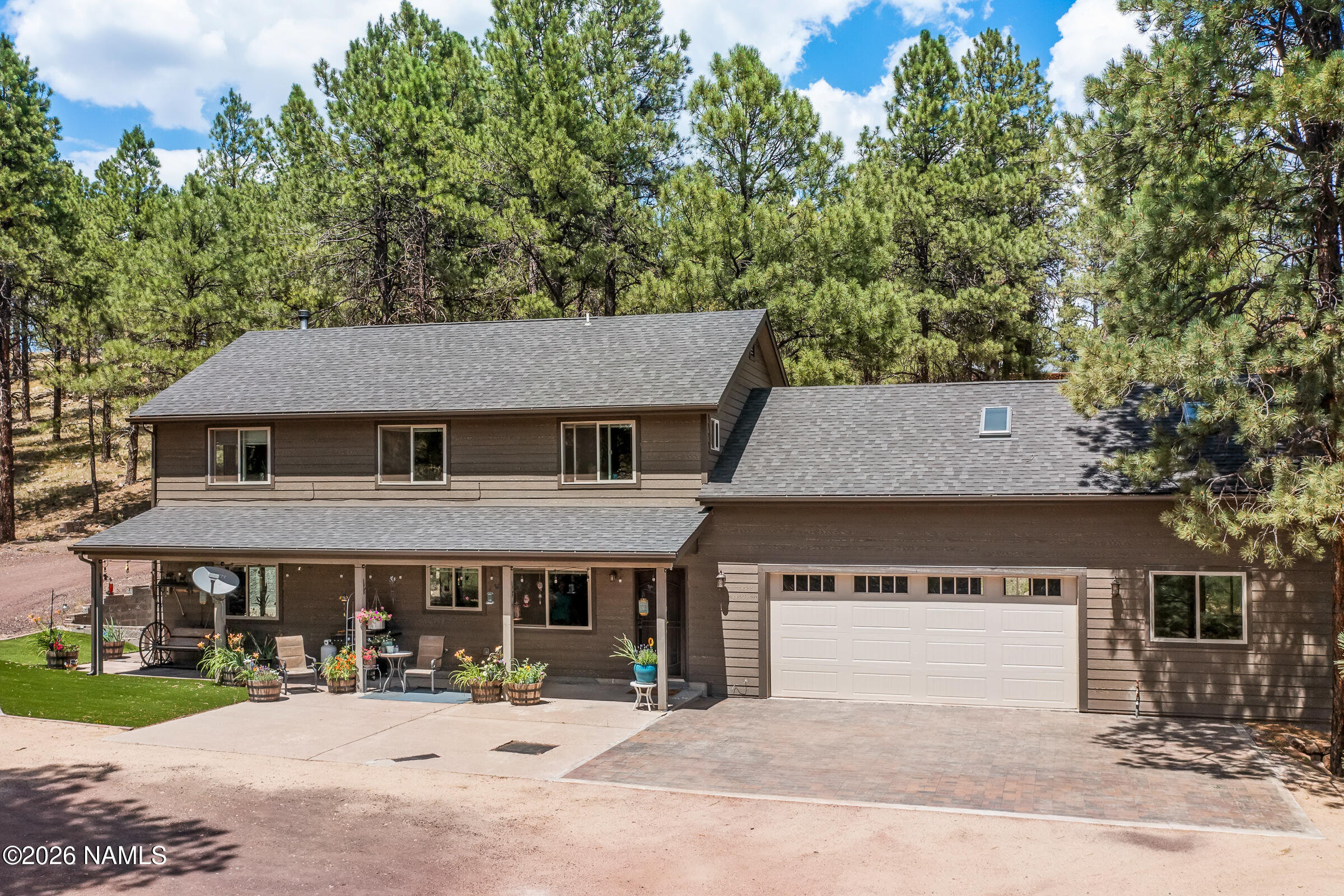 3348 Happy Trails Drive