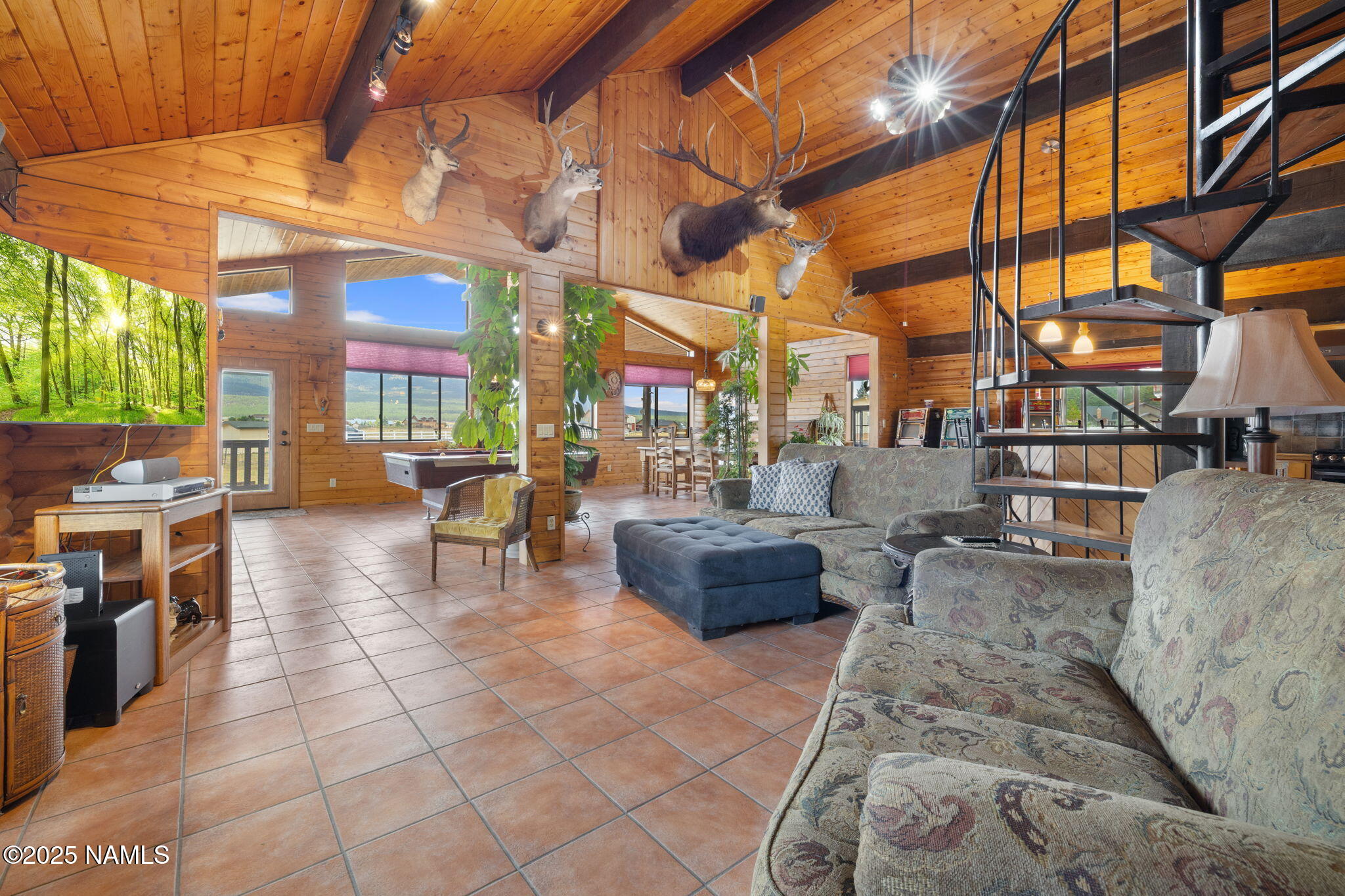 8525 W Suzette Lane