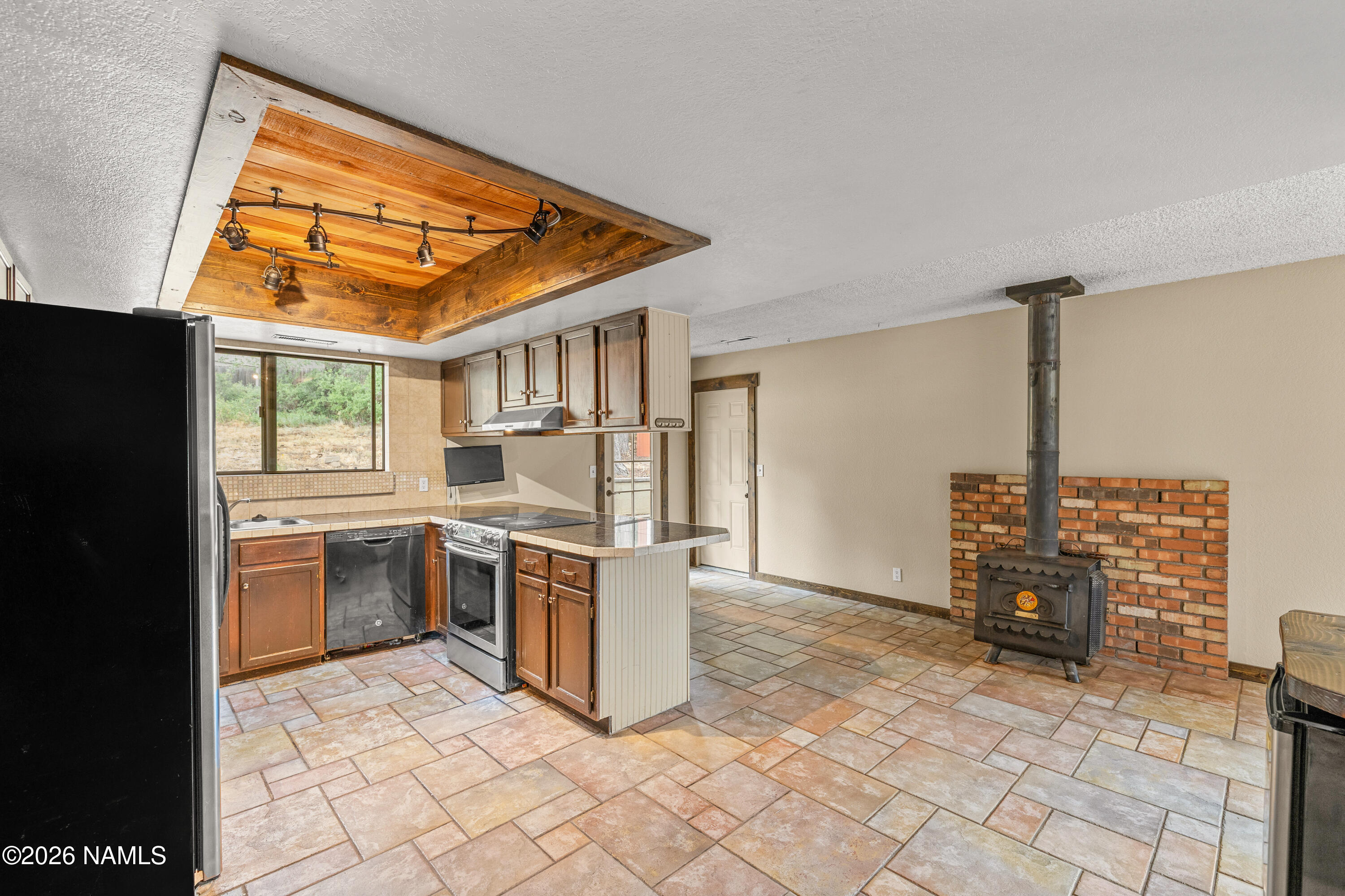 3415 Fox Lair Drive