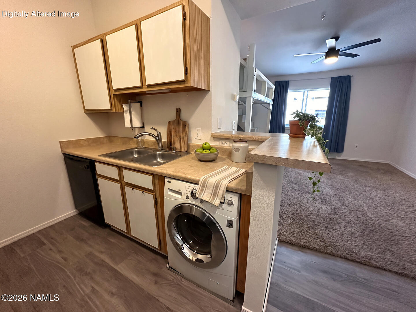 1185 W University Avenue 17-237