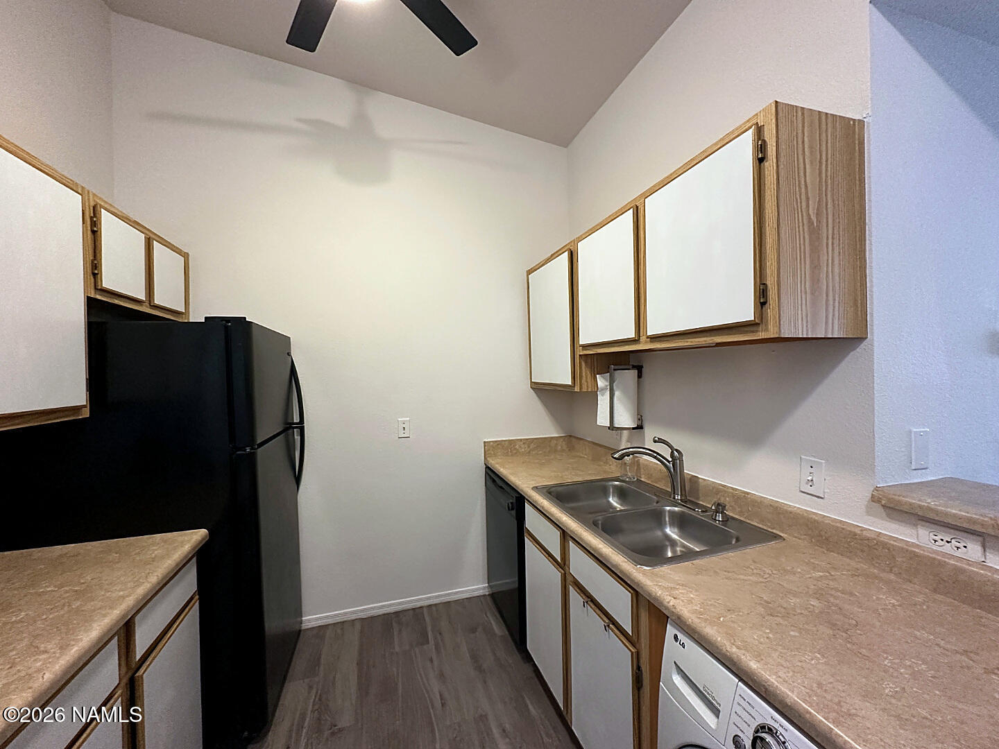 1185 W University Avenue 17-237
