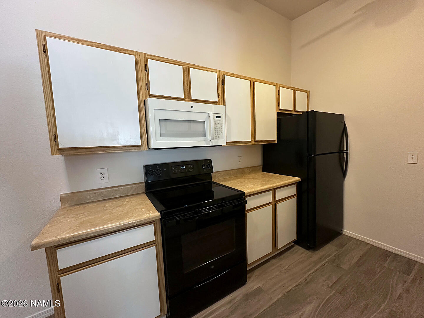1185 W University Avenue 17-237