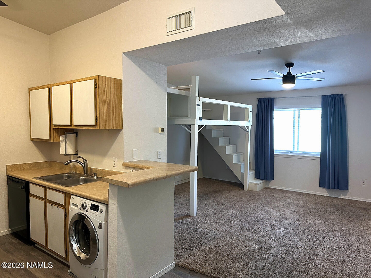 1185 W University Avenue 17-237