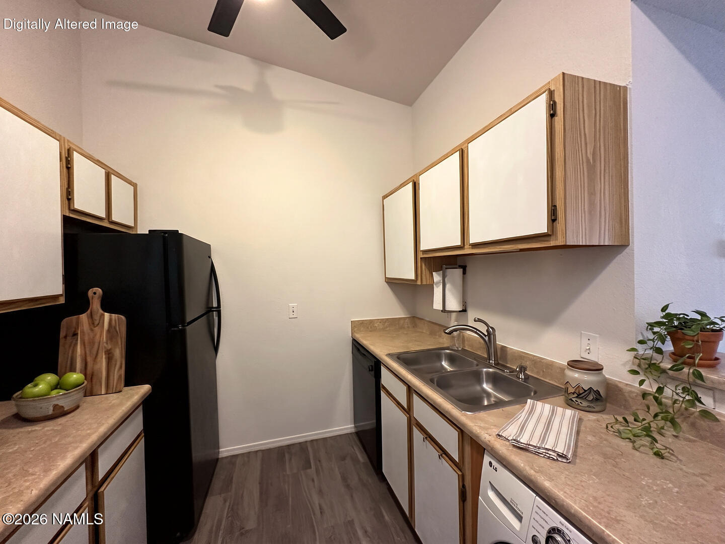 1185 W University Avenue 17-237