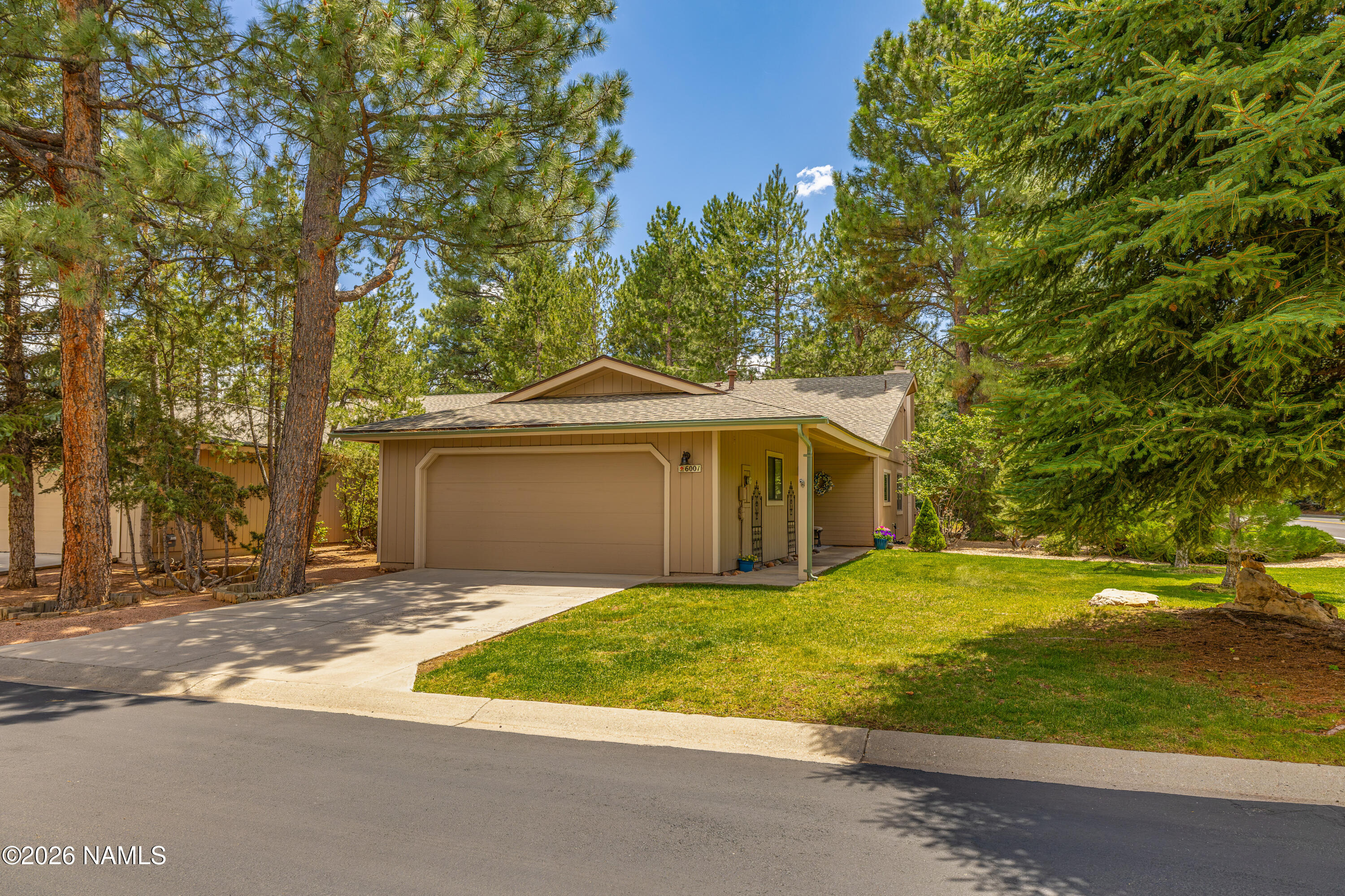 6001 E Laurel Loop