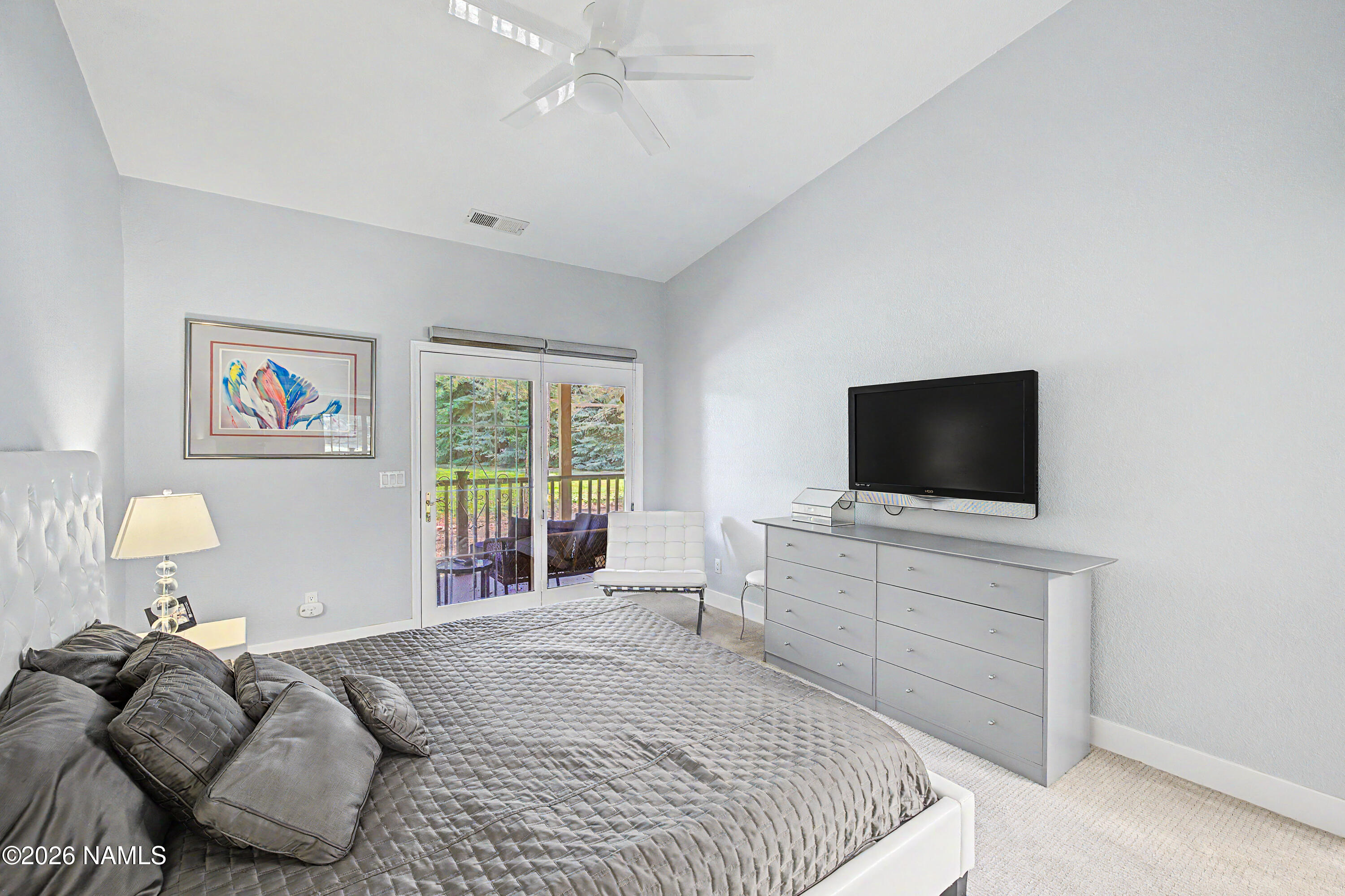 6001 E Laurel Loop
