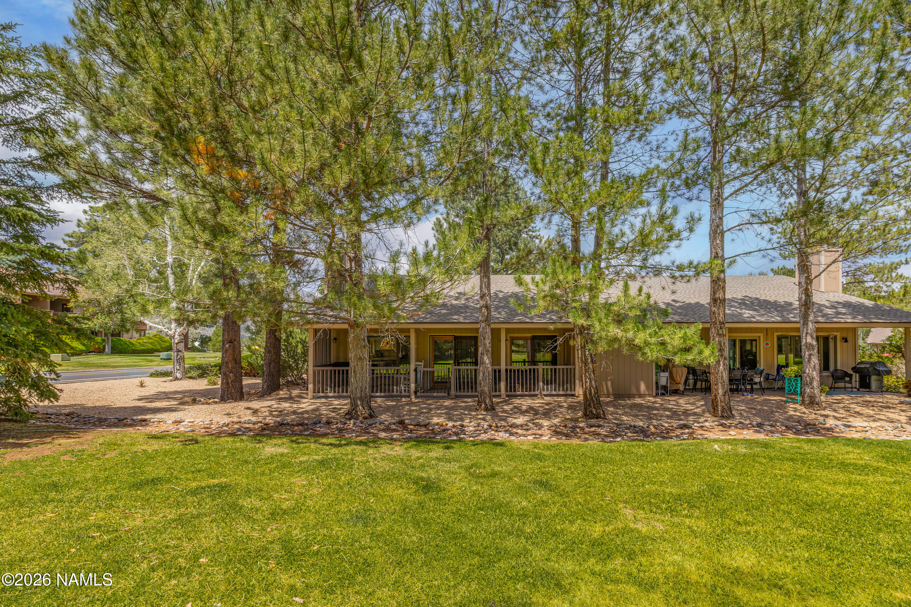 6001 E Laurel Loop