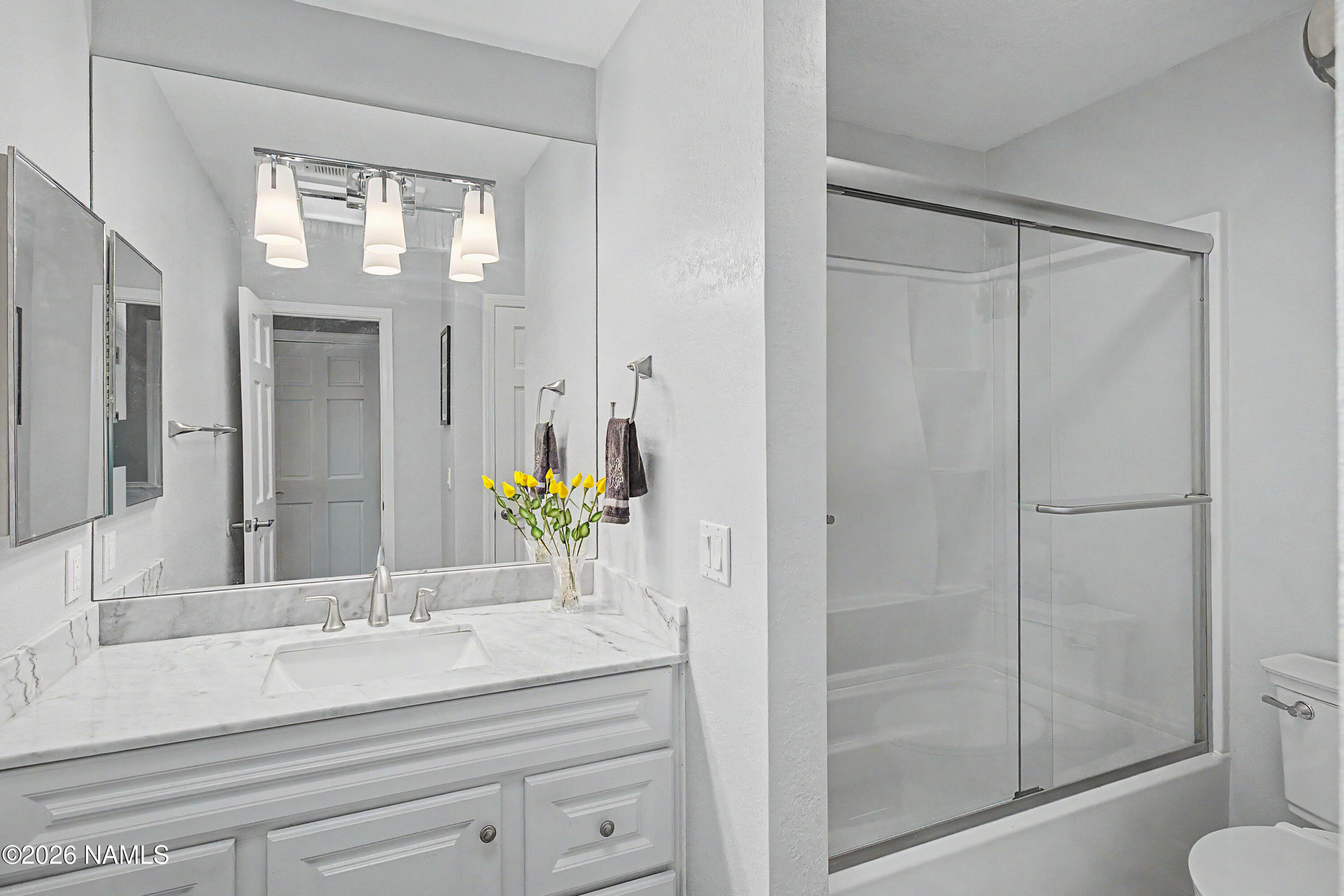 6001 E Laurel Loop