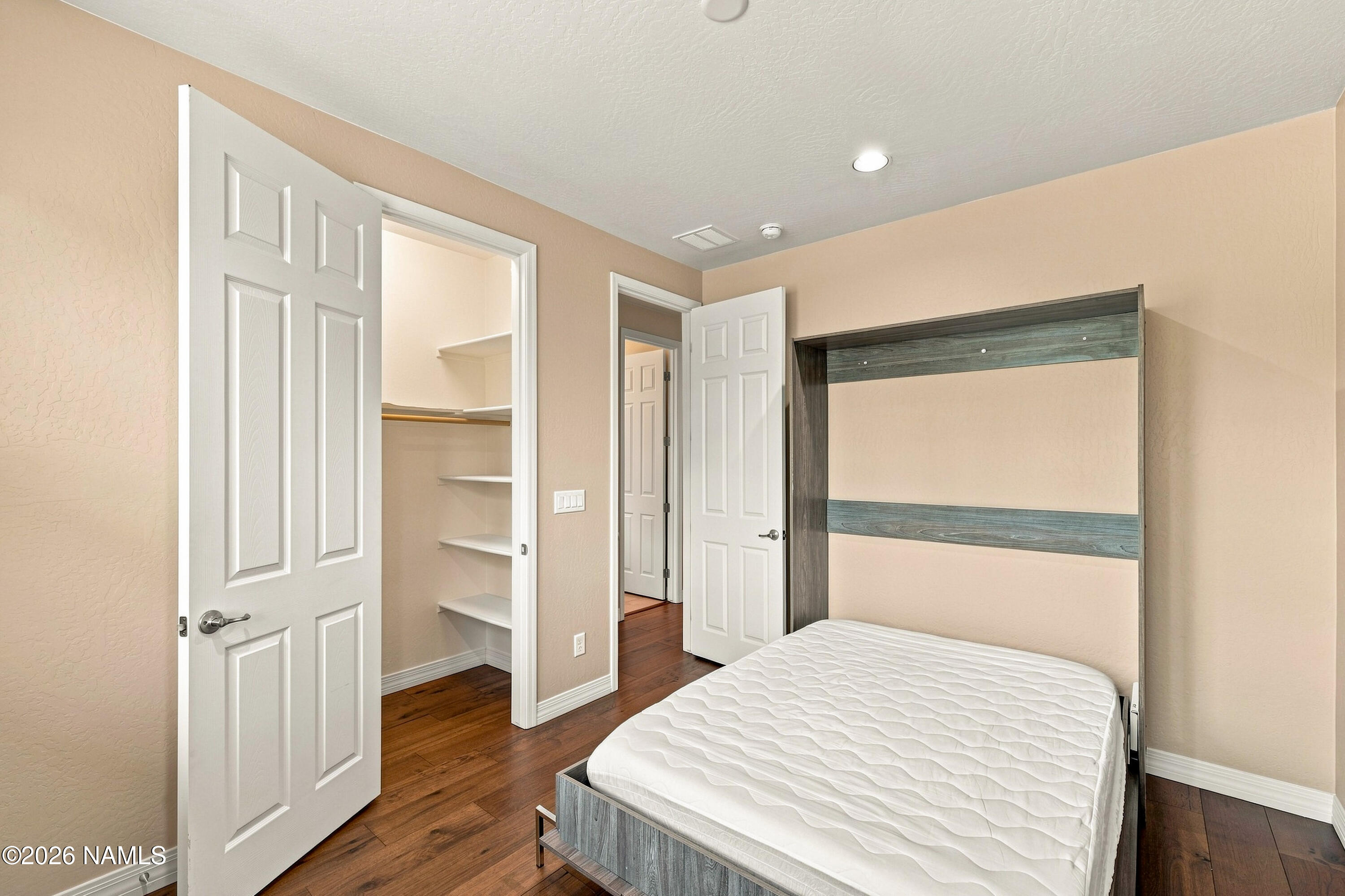 2868 W Pico Del Monte Circle