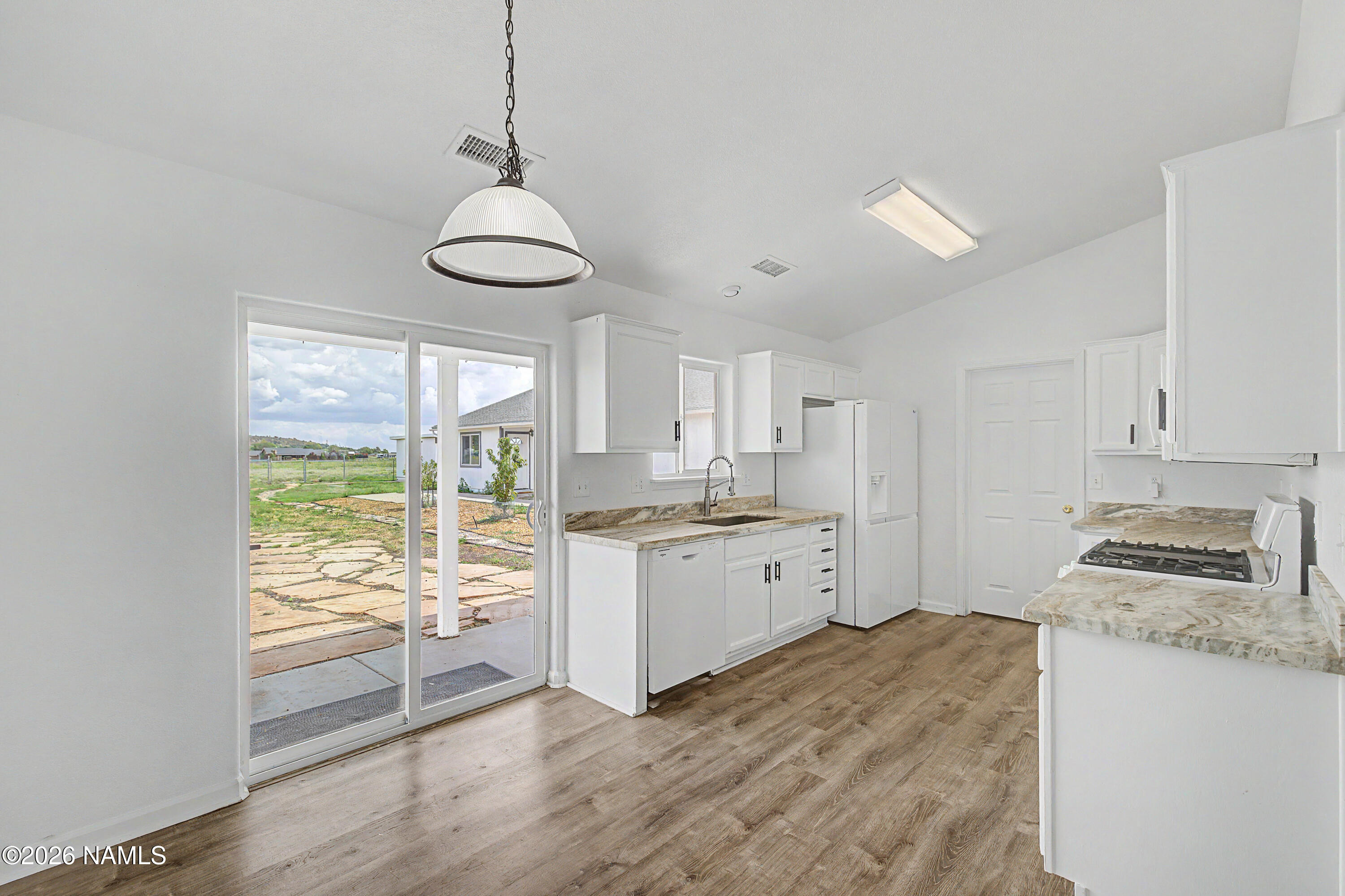 8195 Lookout View Trail