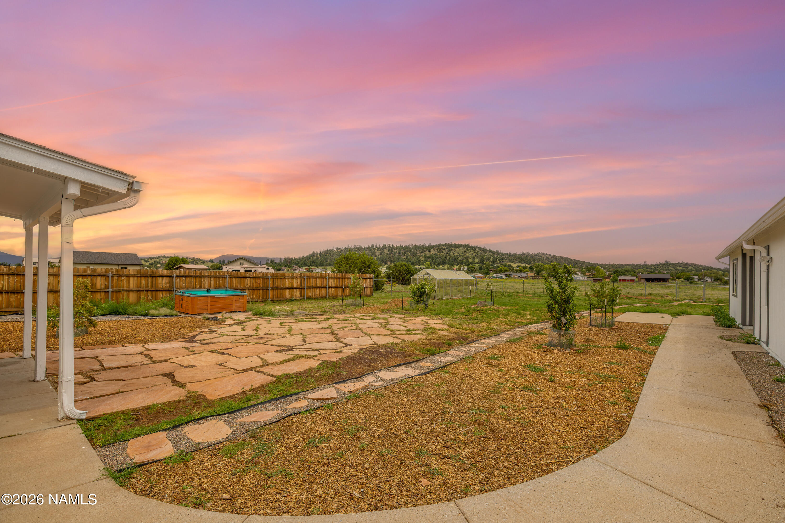 8195 Lookout View Trail