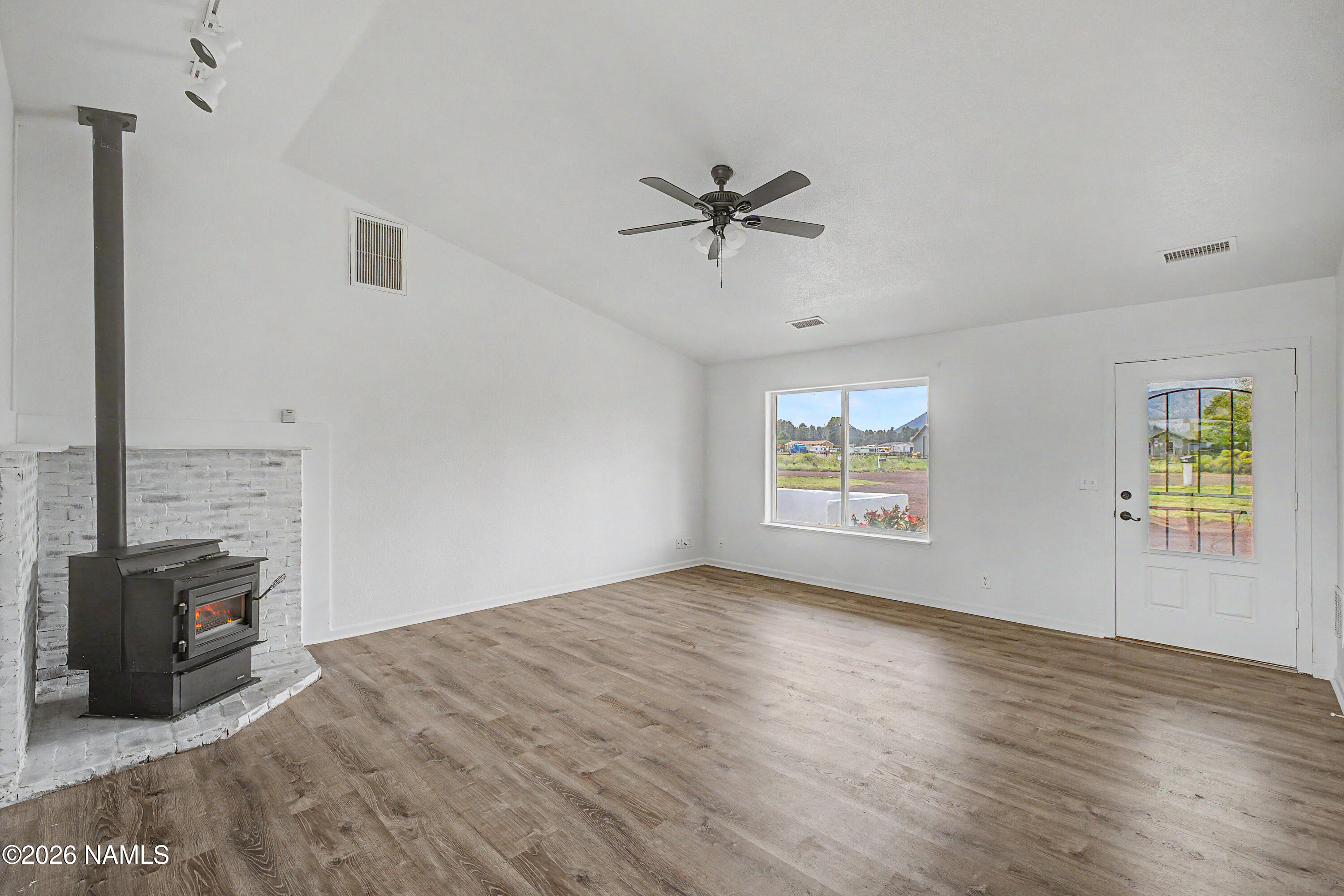 8195 Lookout View Trail
