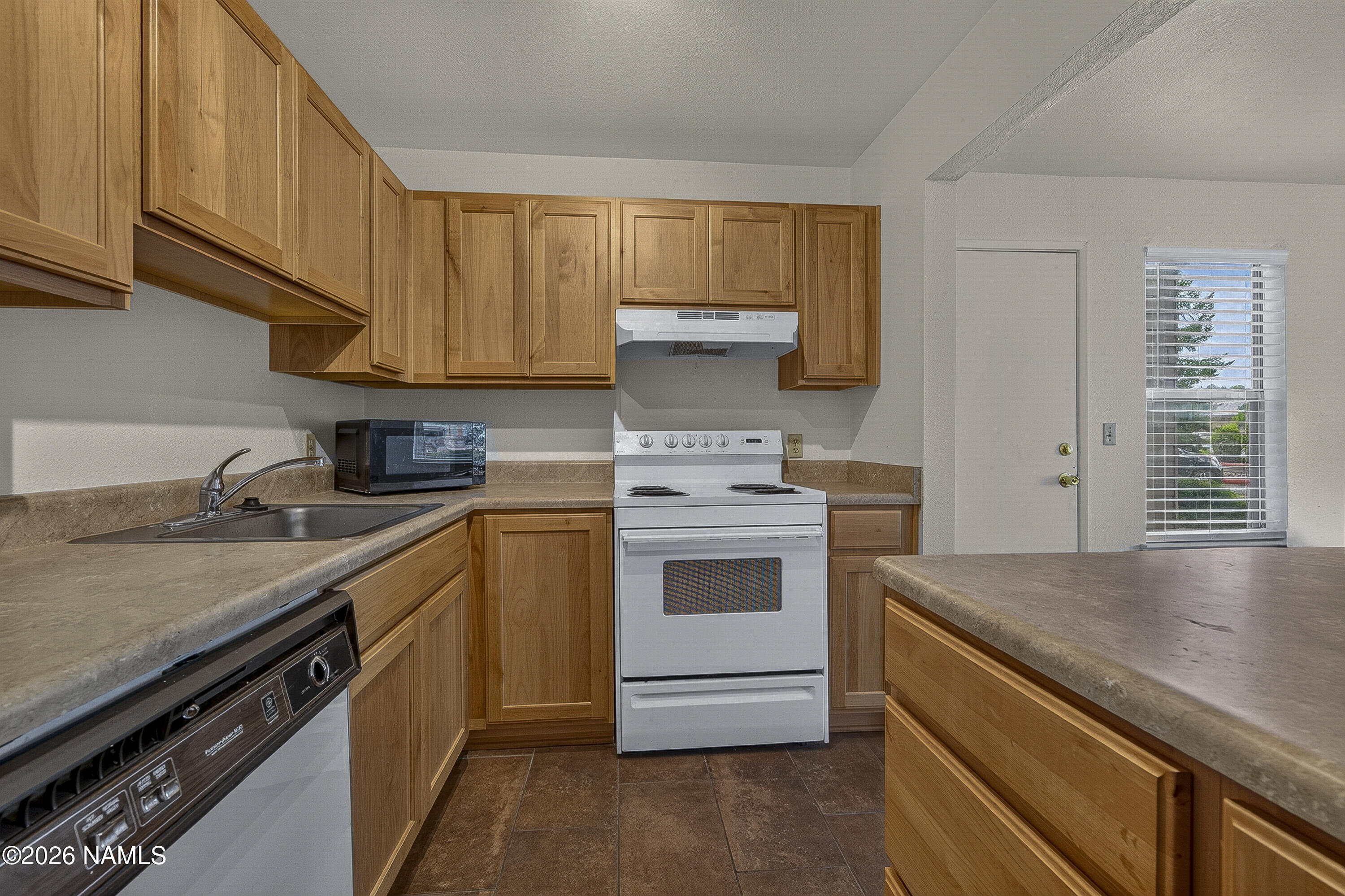 1200 S Riordan Ranch Street 73