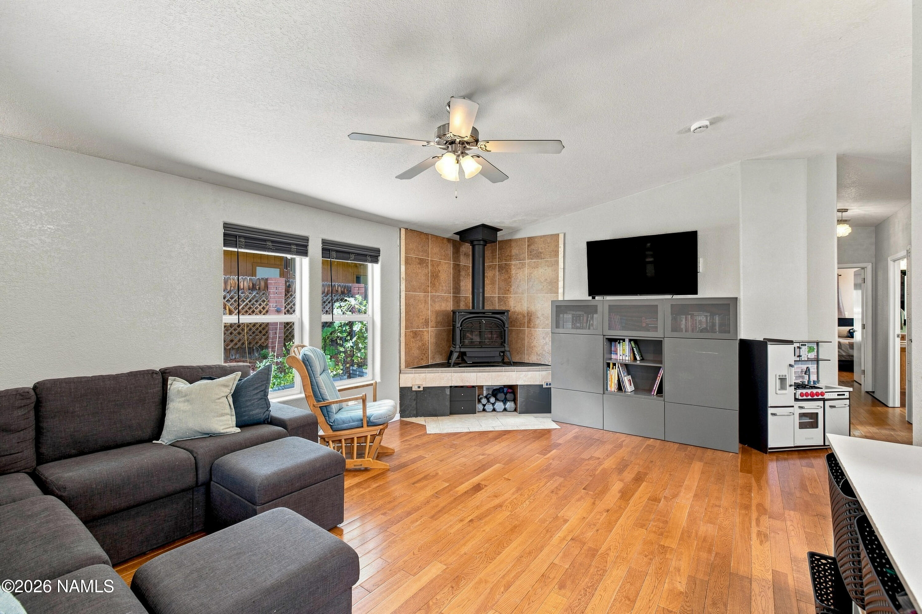 4272 E Glacier Drive
