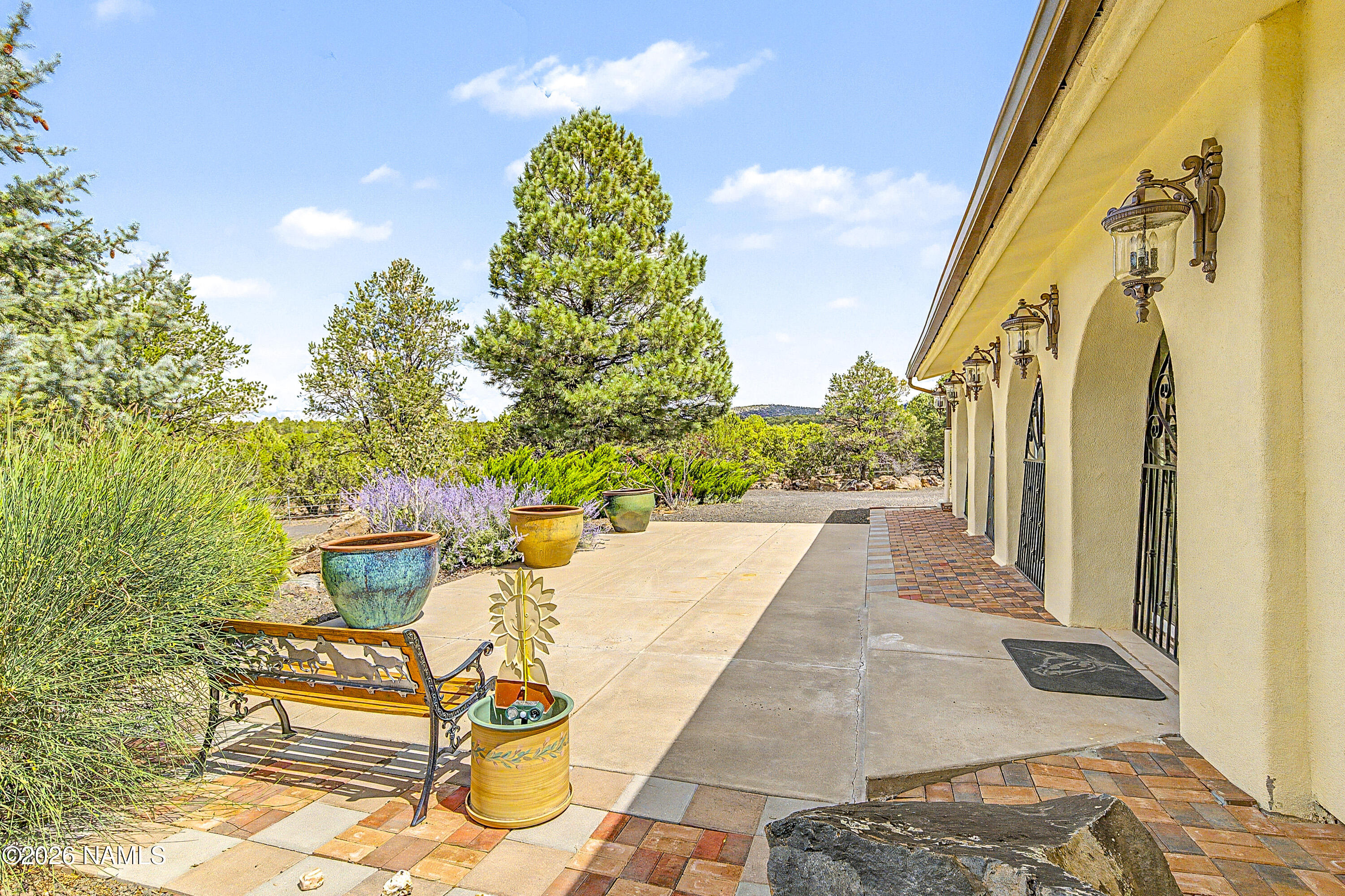 9665 N Stagecoach Drive