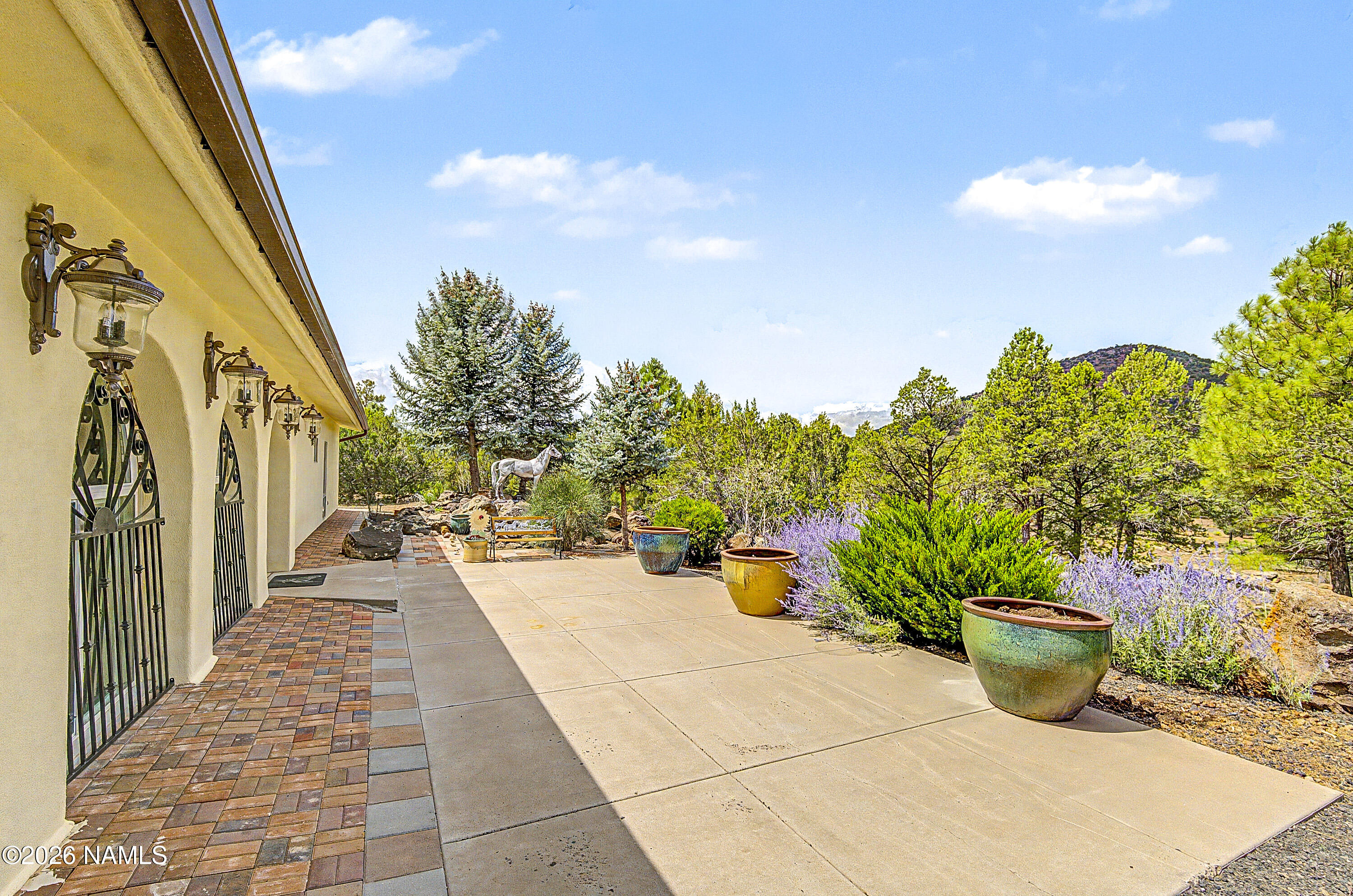 9665 N Stagecoach Drive