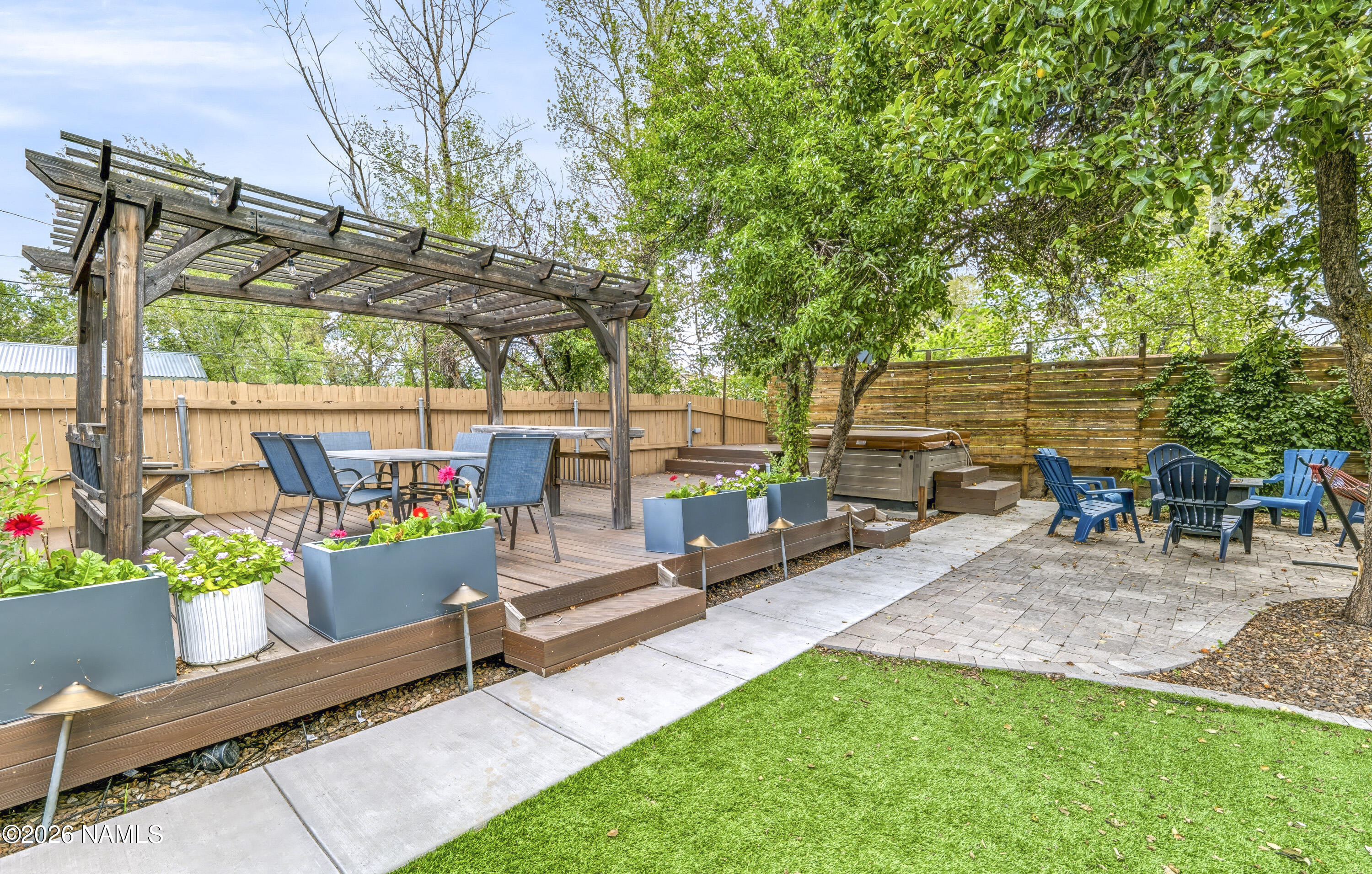 403 S Wc Riles Street