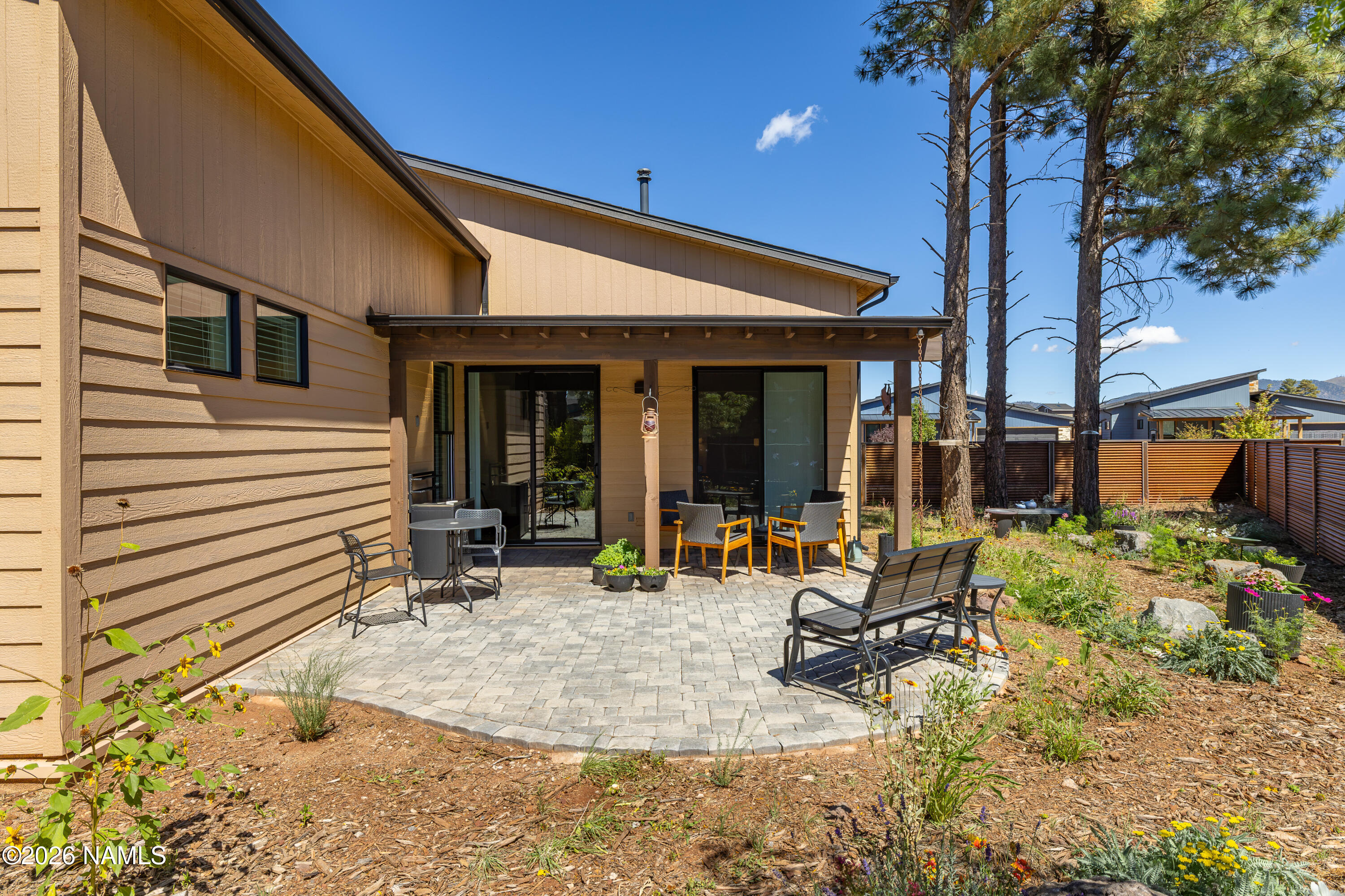 3221 W Lockwood Way
