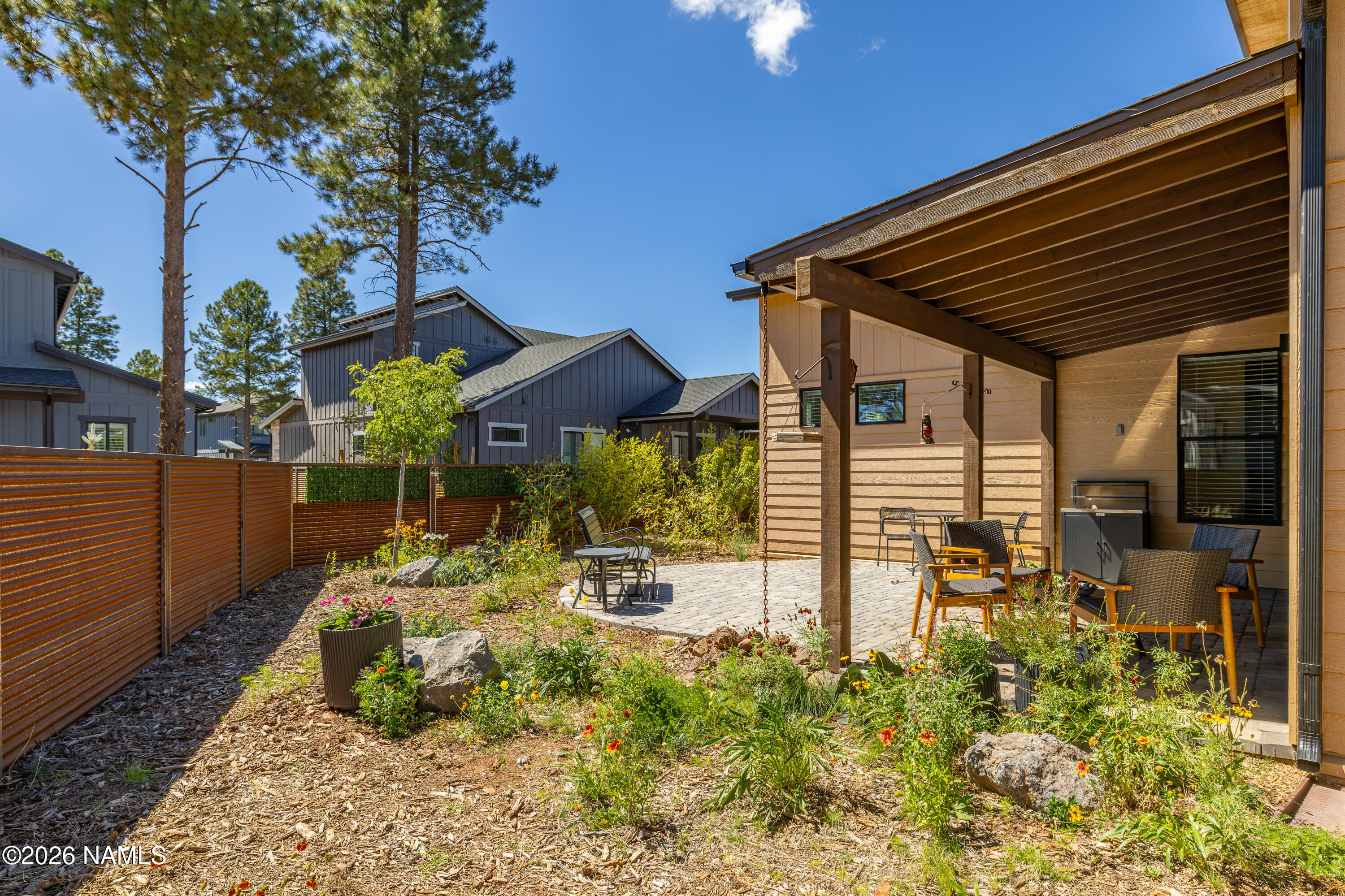 3221 W Lockwood Way