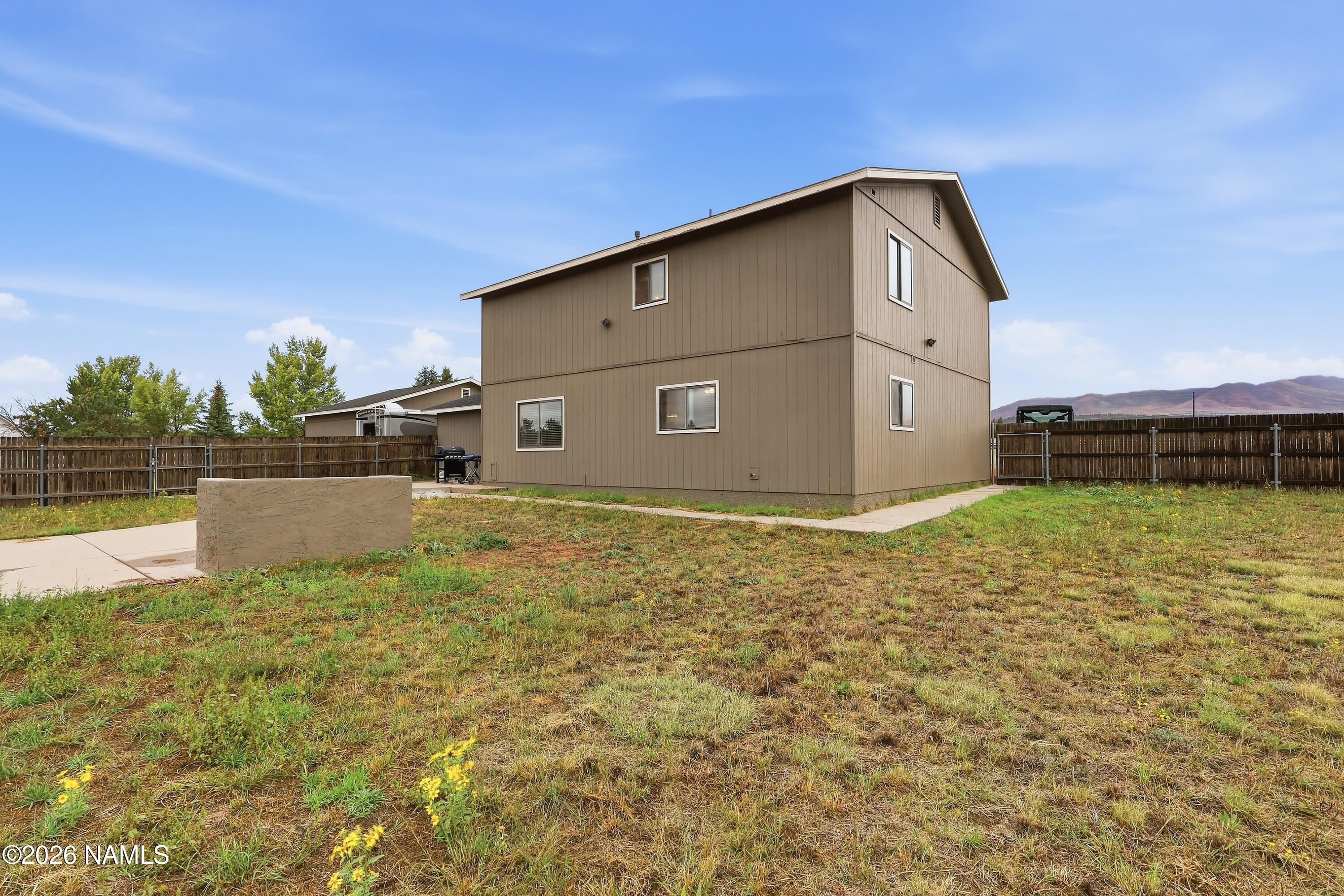 6055 E Treadway Trail