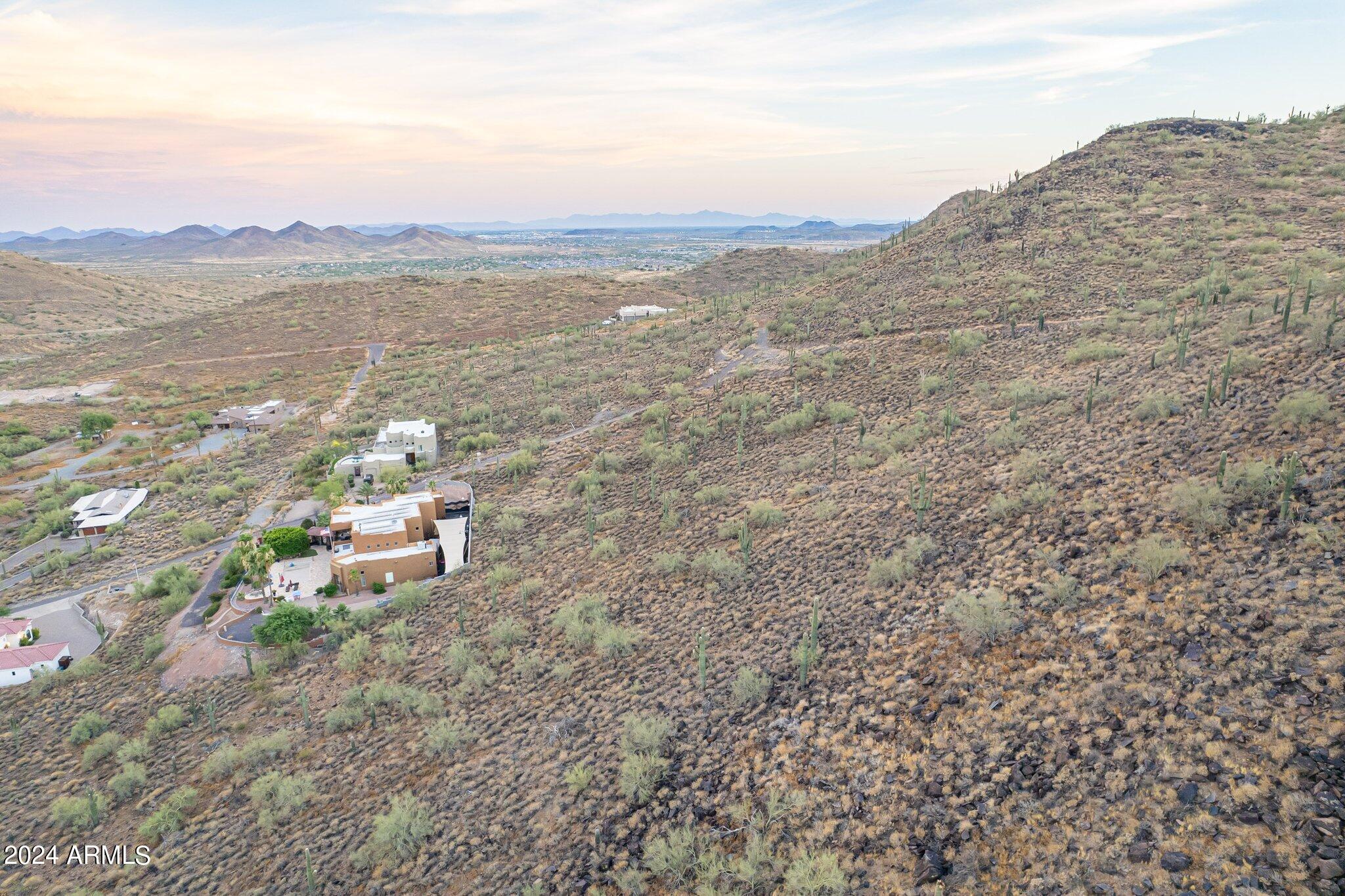 1828 W SENTINEL ROCK Road, n/a