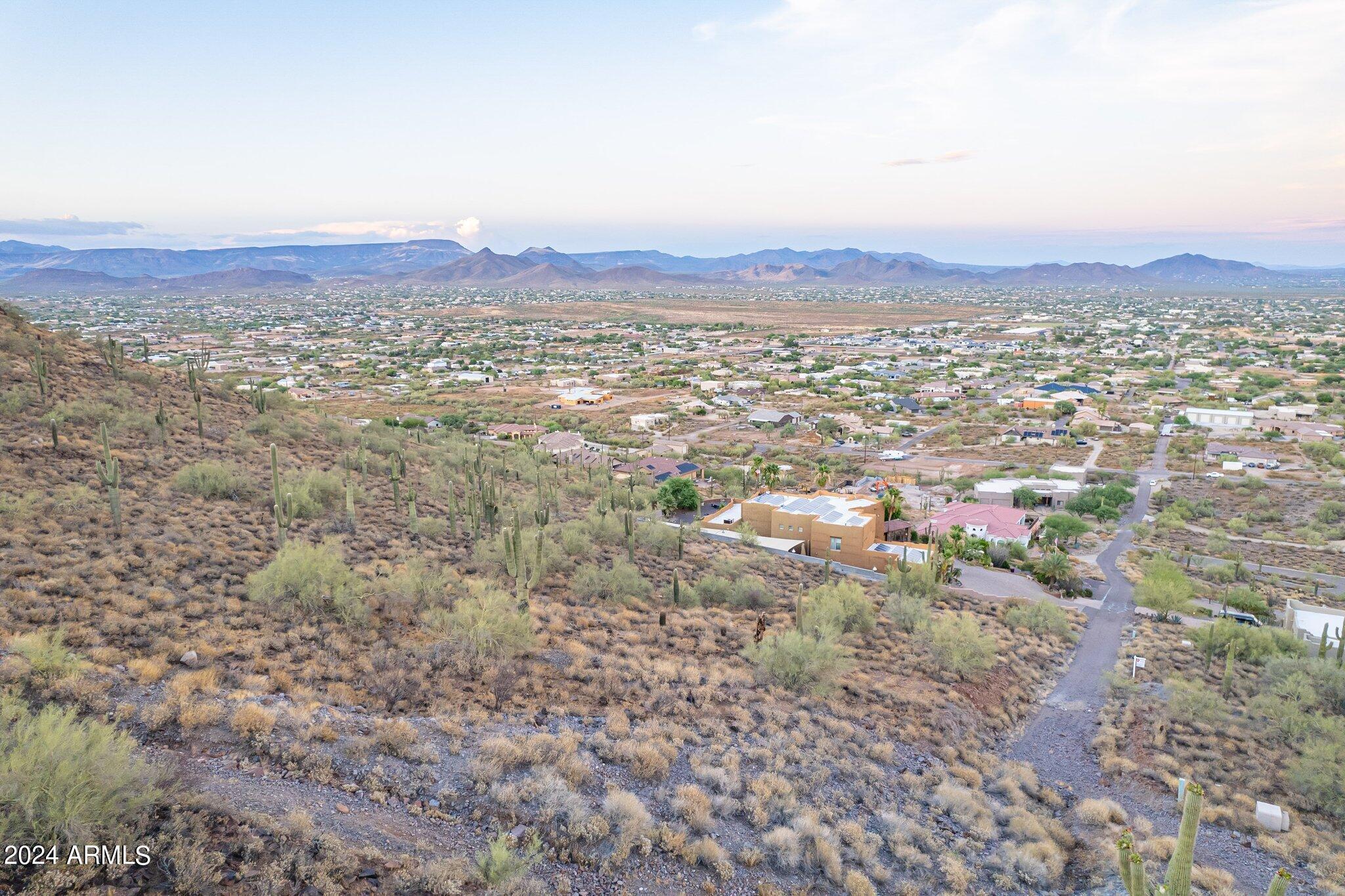 1828 W SENTINEL ROCK Road, n/a
