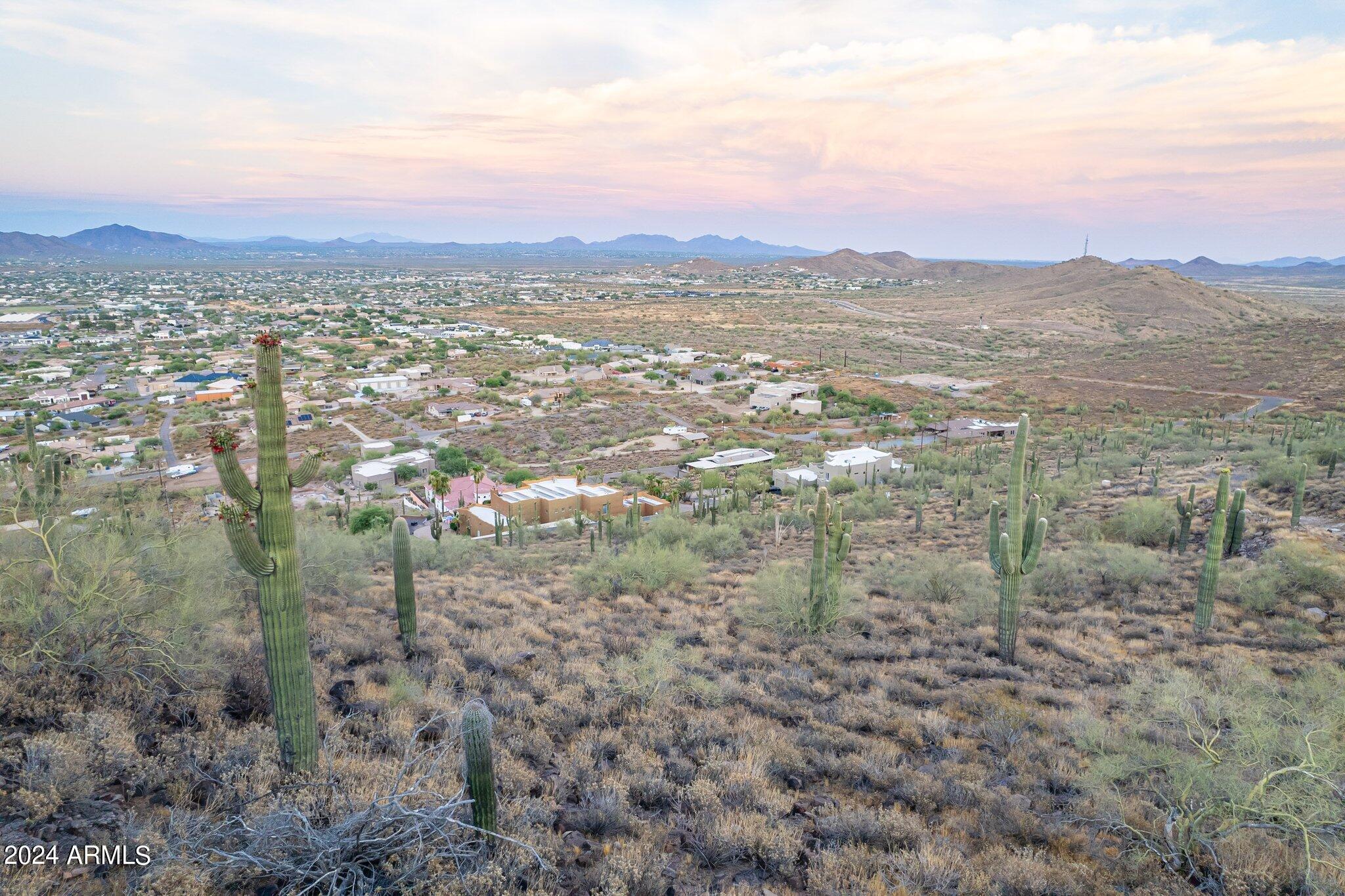 1828 W SENTINEL ROCK Road, n/a