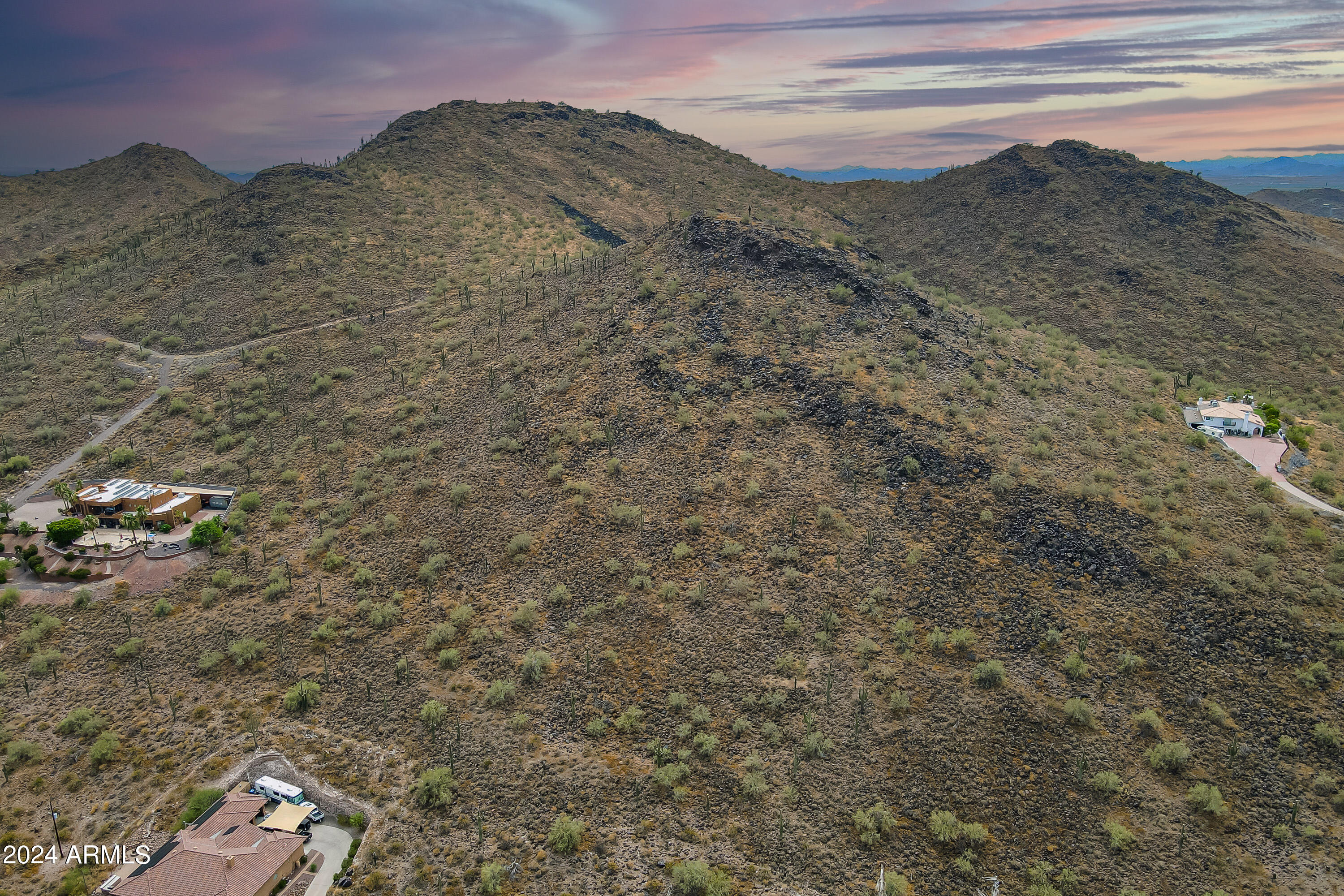 1828 W SENTINEL ROCK Road, n/a