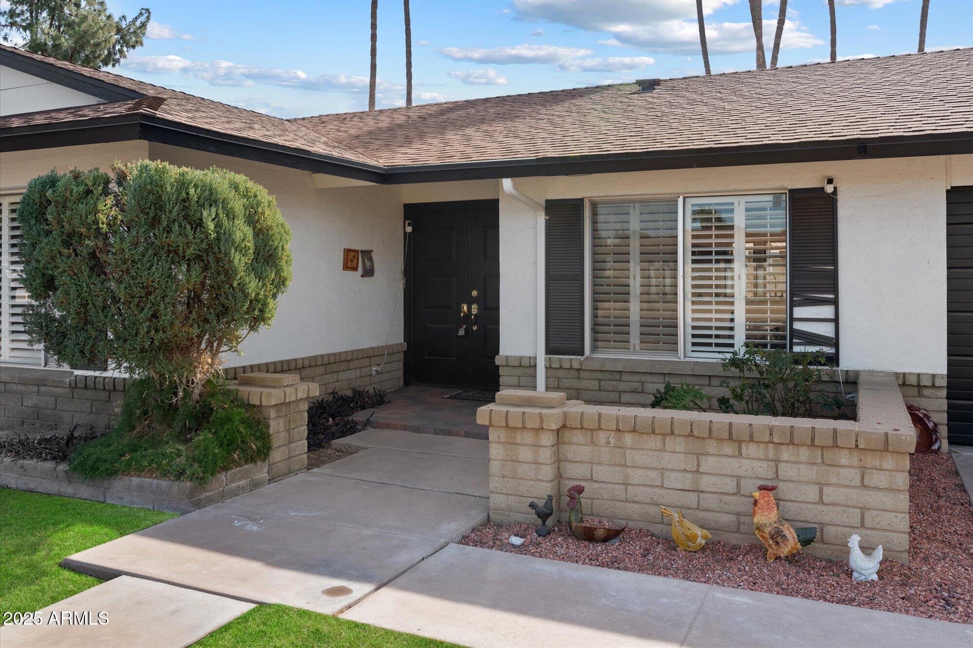 4421 W Laurie Lane