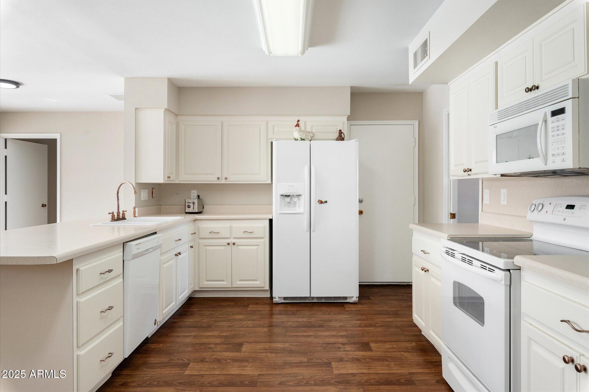 4421 W Laurie Lane