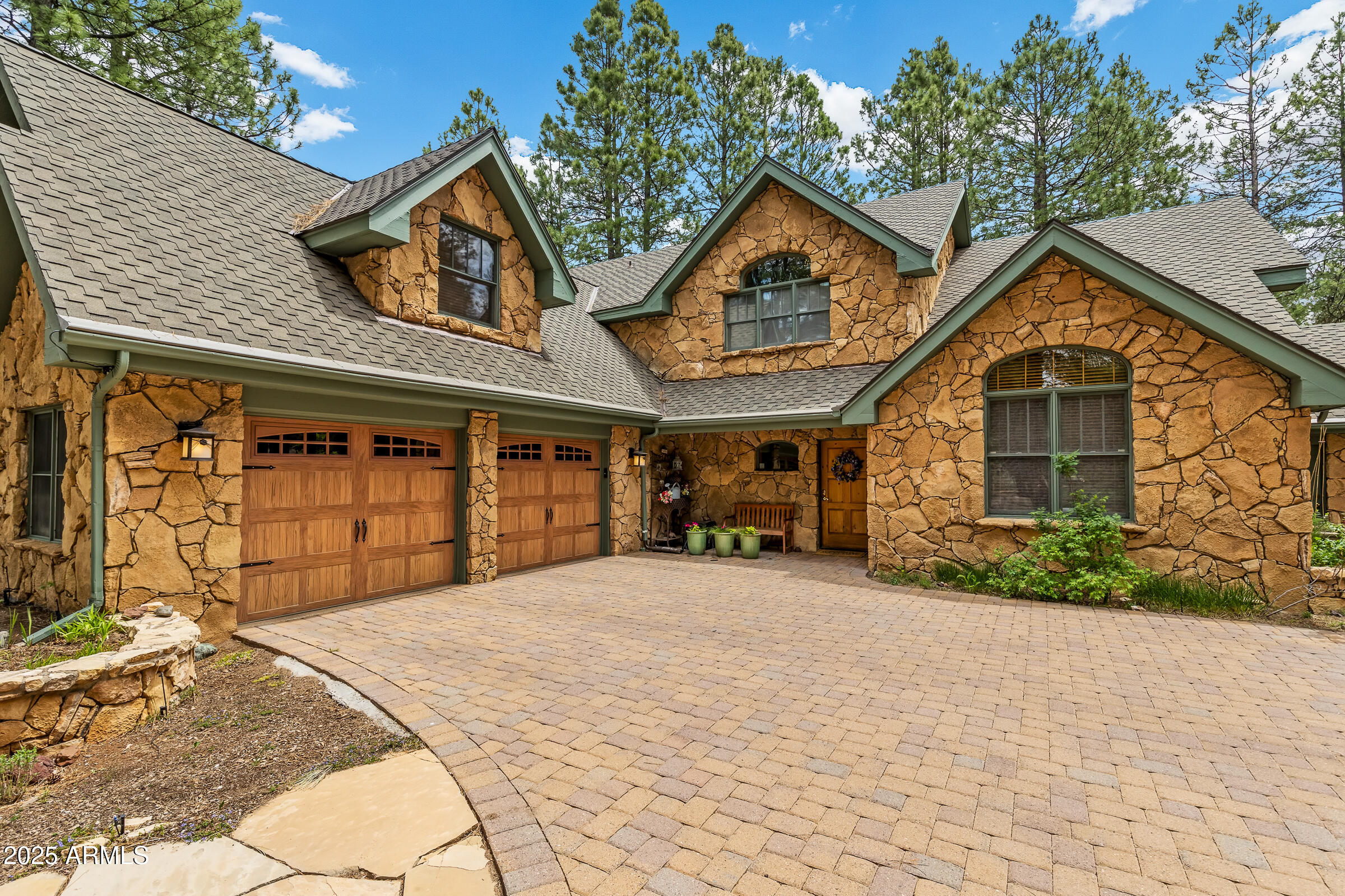 2300 W KILTIE Lane