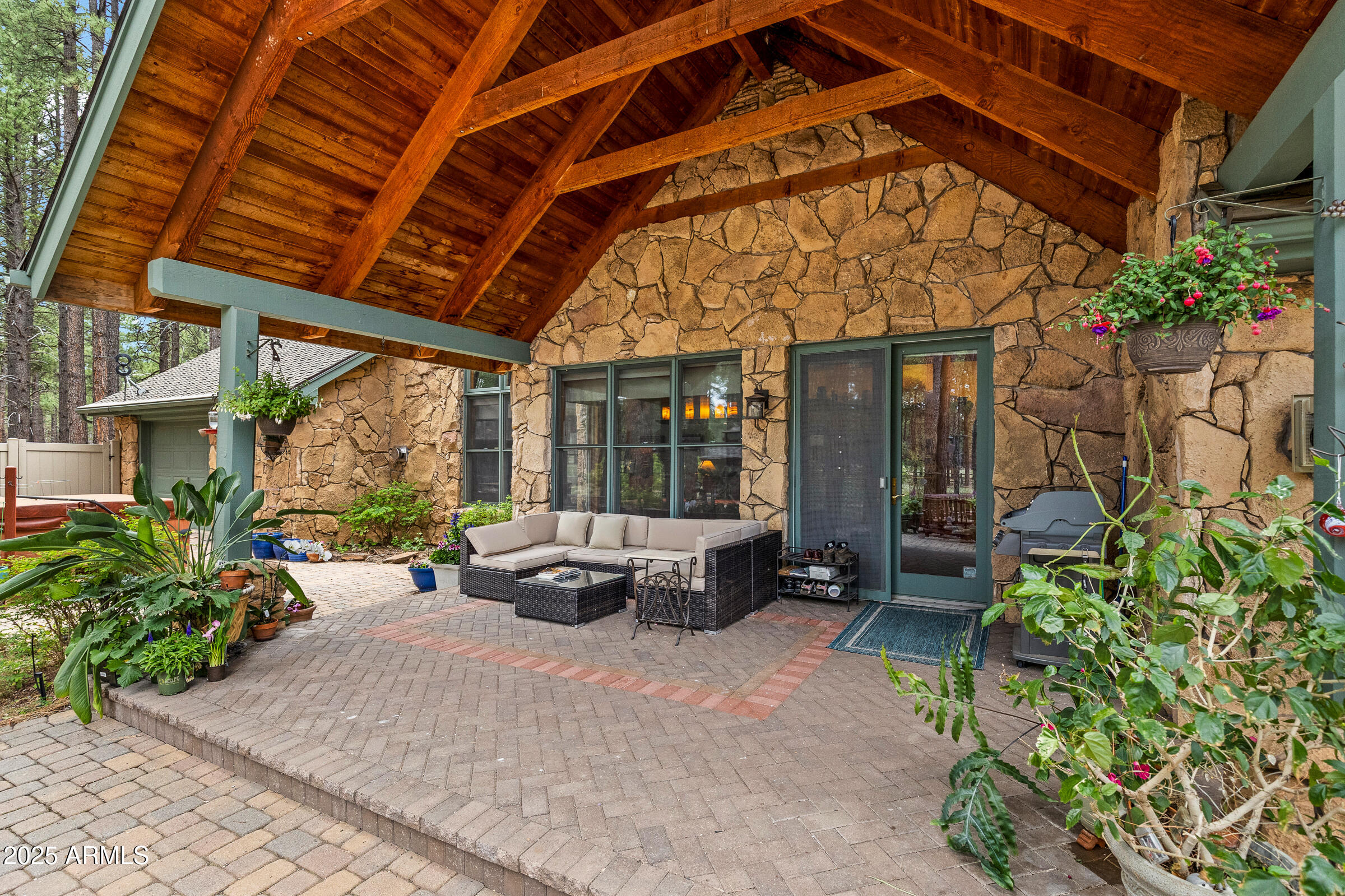 2300 W KILTIE Lane
