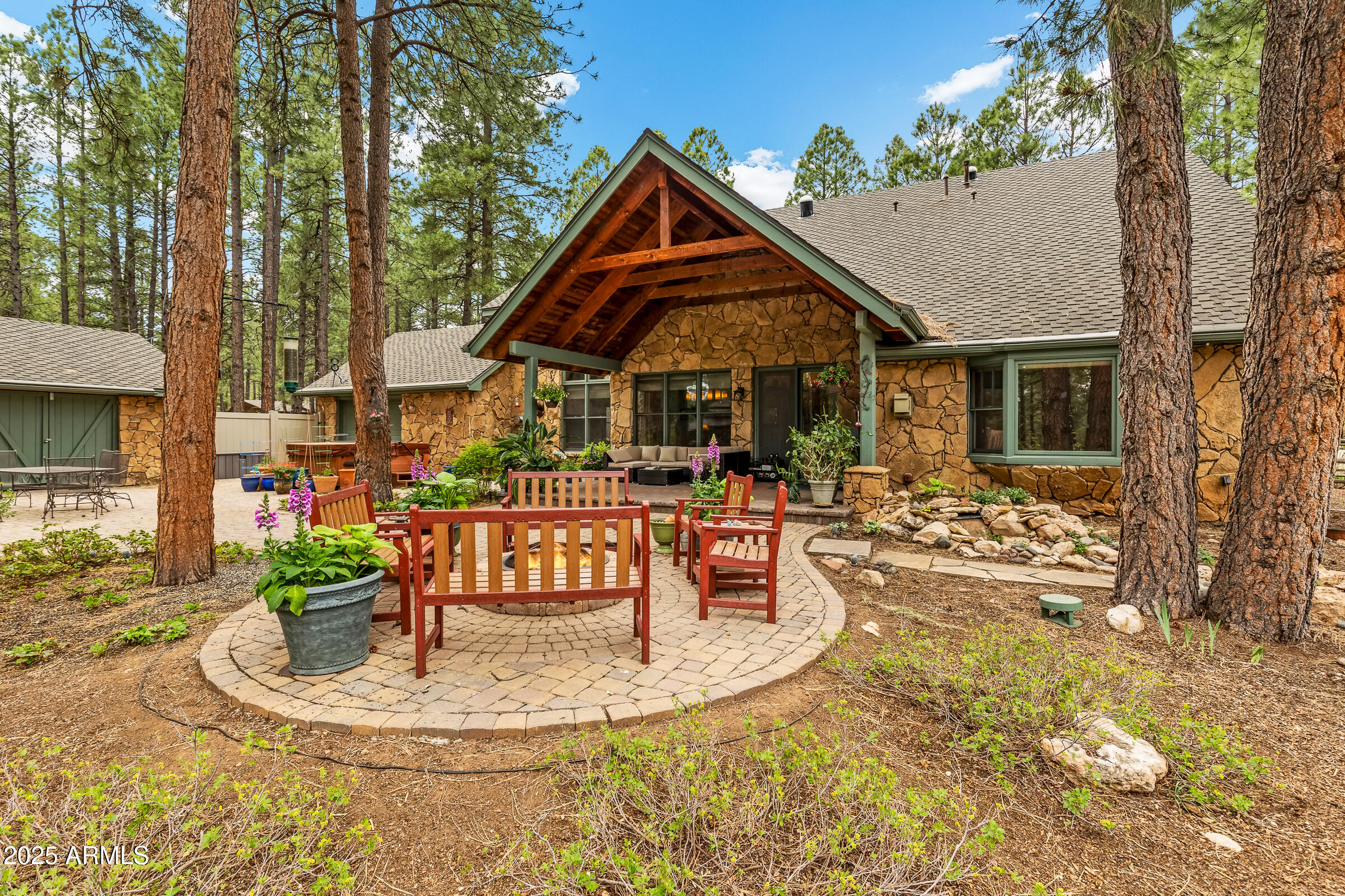 2300 W KILTIE Lane