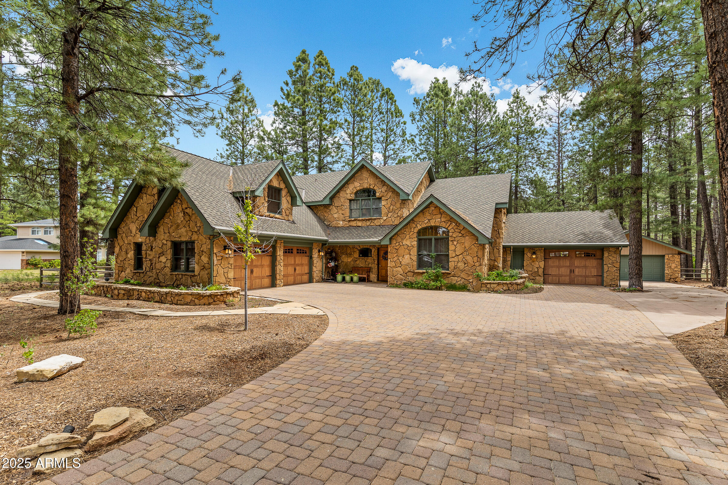 2300 W KILTIE Lane