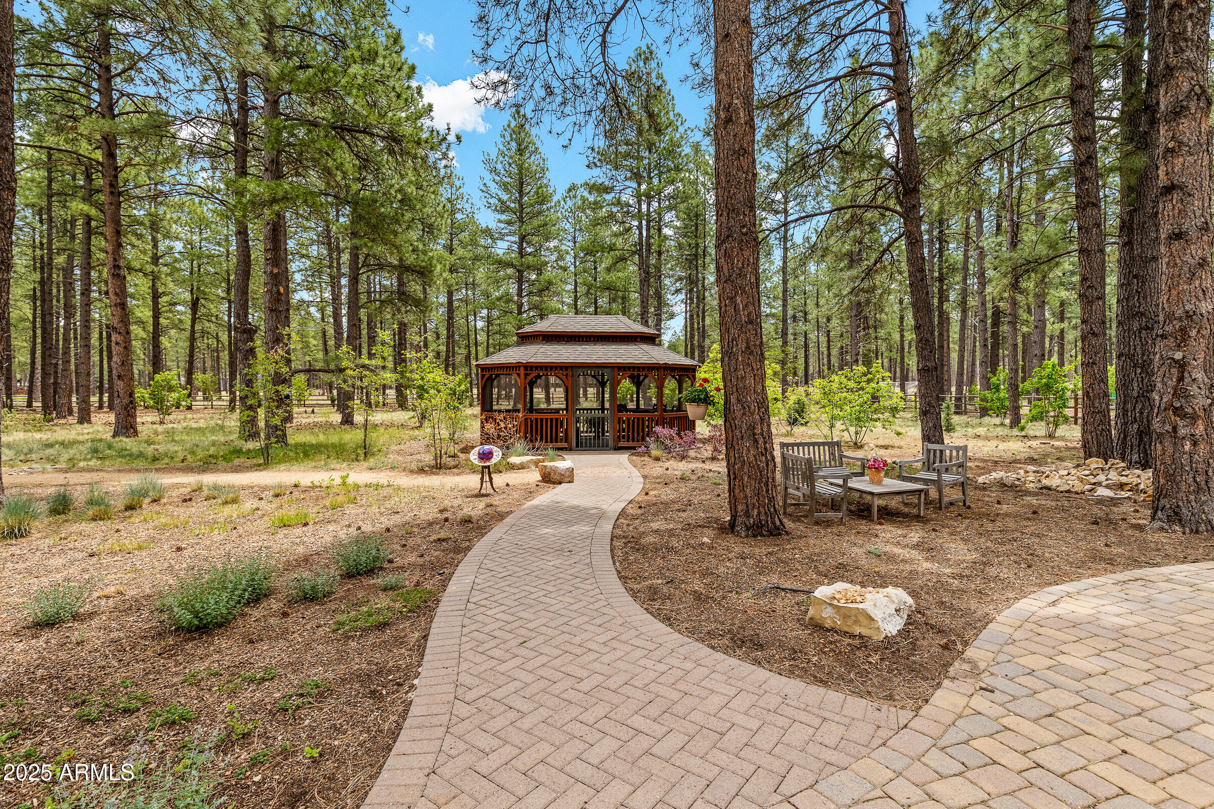 2300 W KILTIE Lane