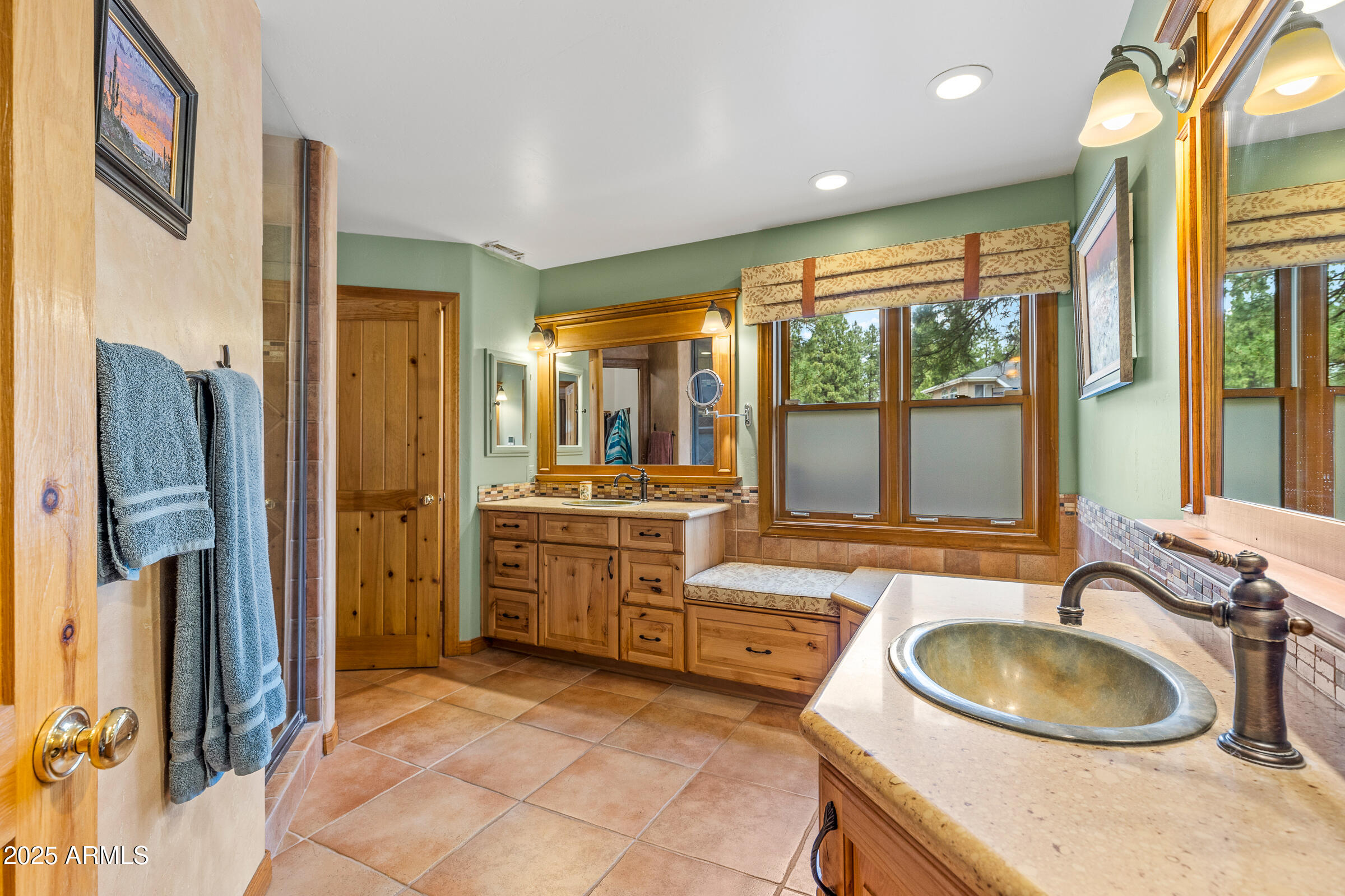 2300 W KILTIE Lane