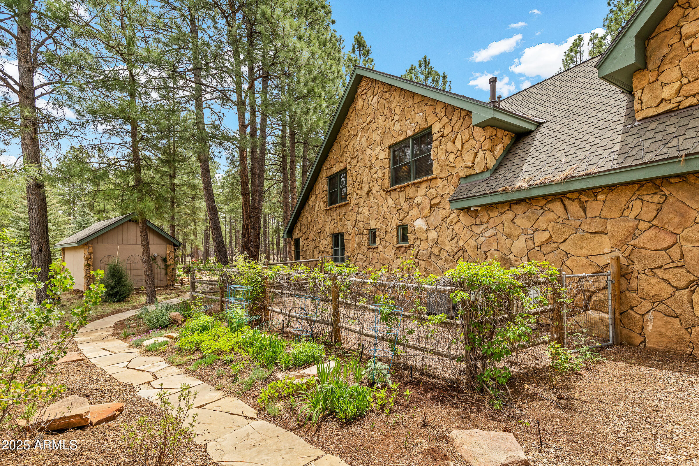 2300 W KILTIE Lane