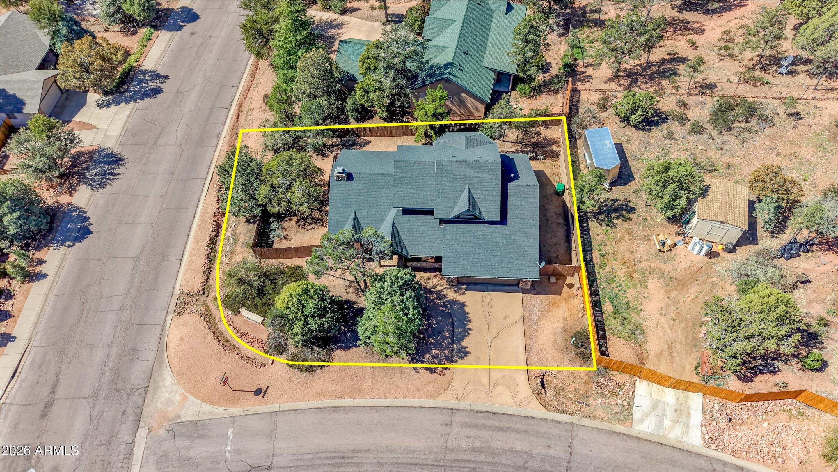 818 W ST MORITZ Drive