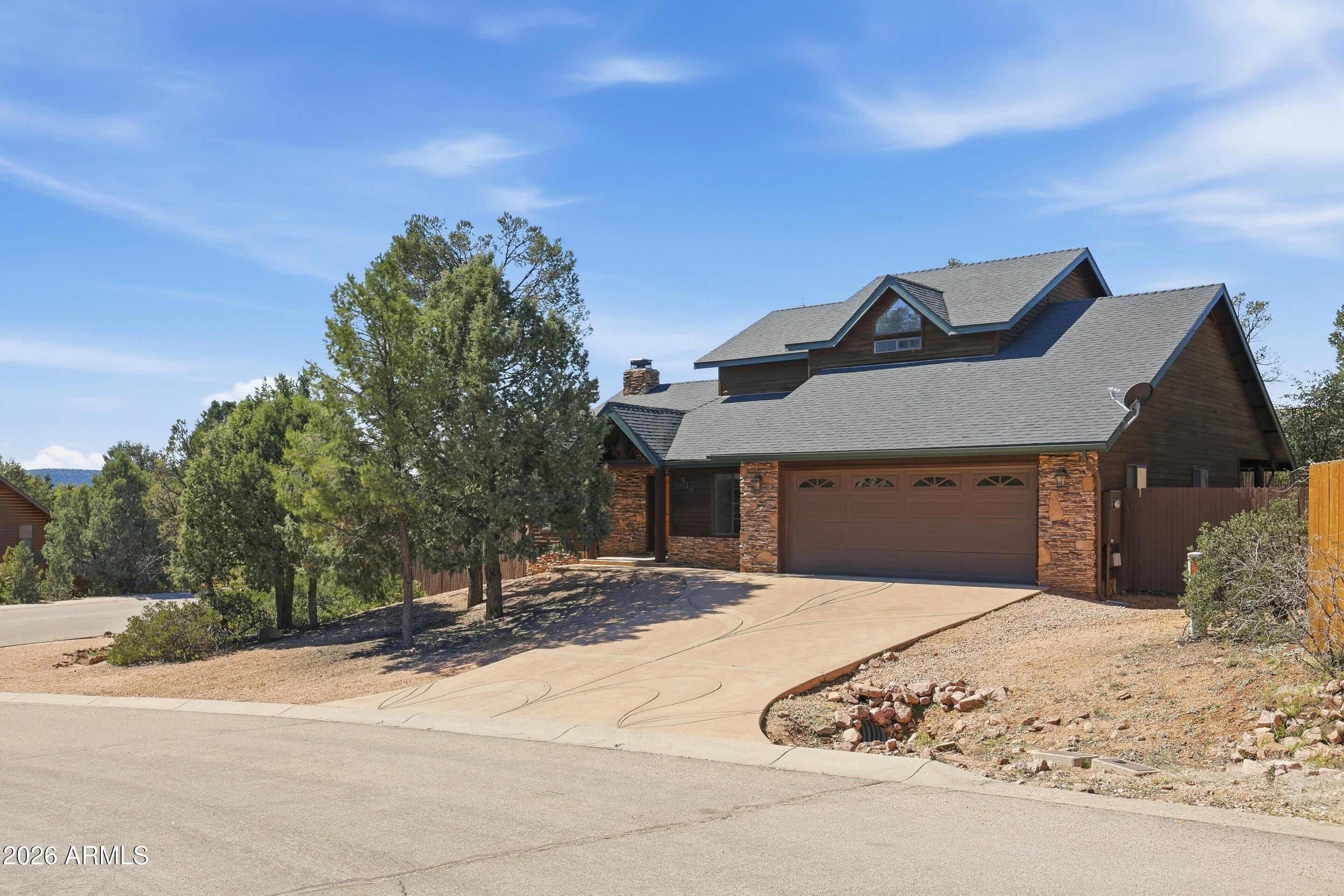 818 W ST MORITZ Drive