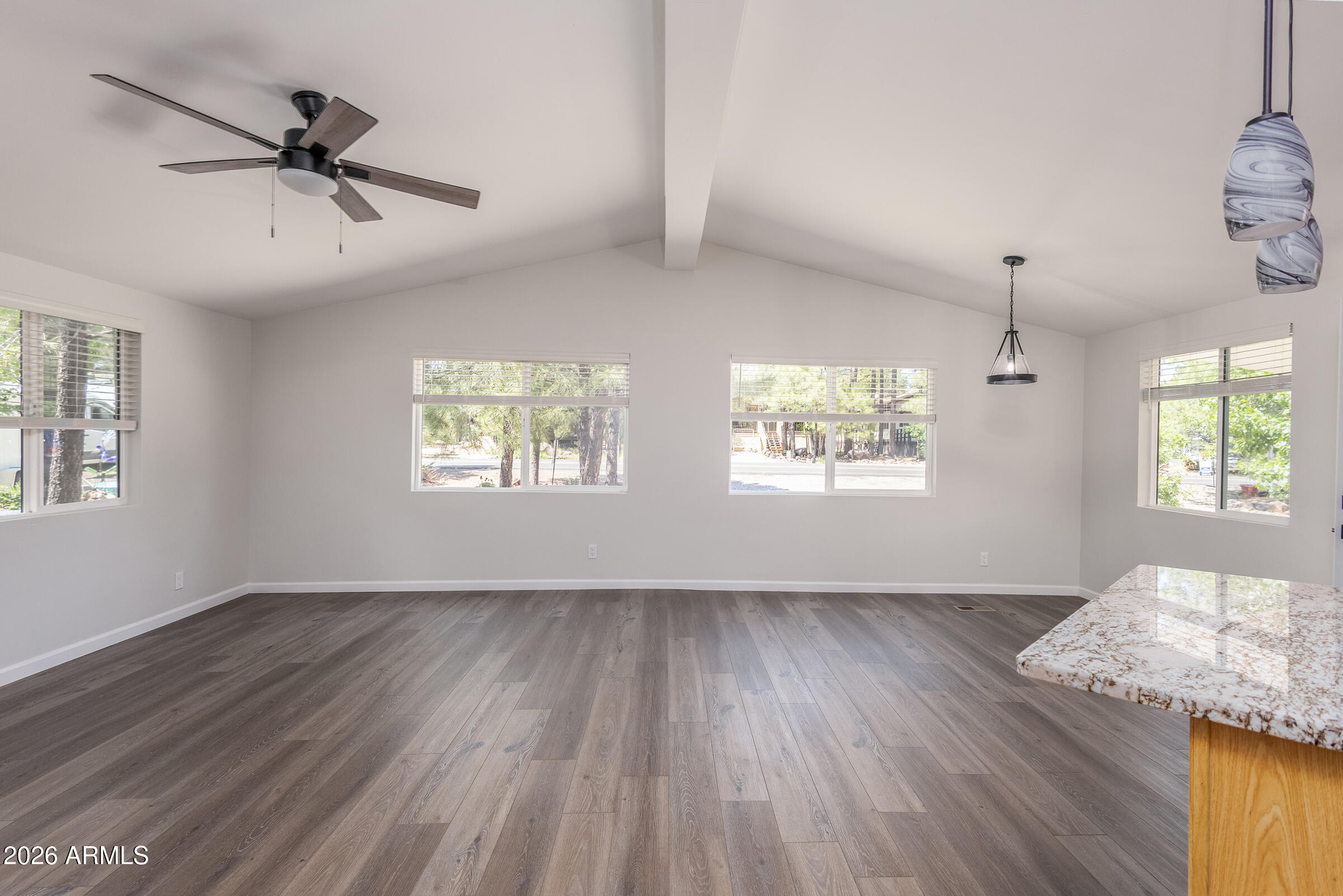 255 E OAK Drive