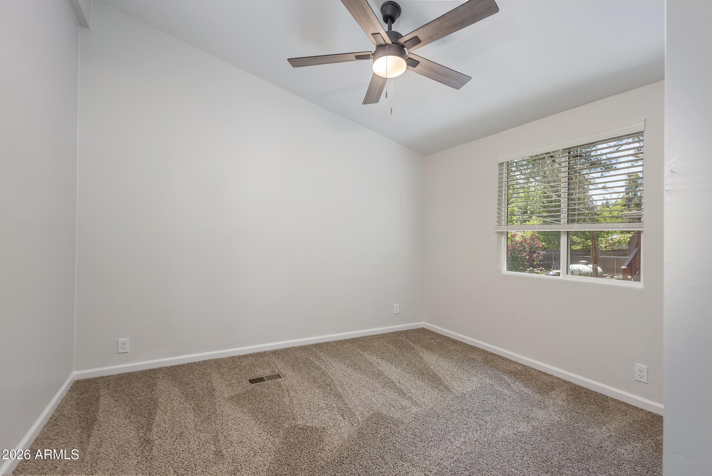 255 E OAK Drive