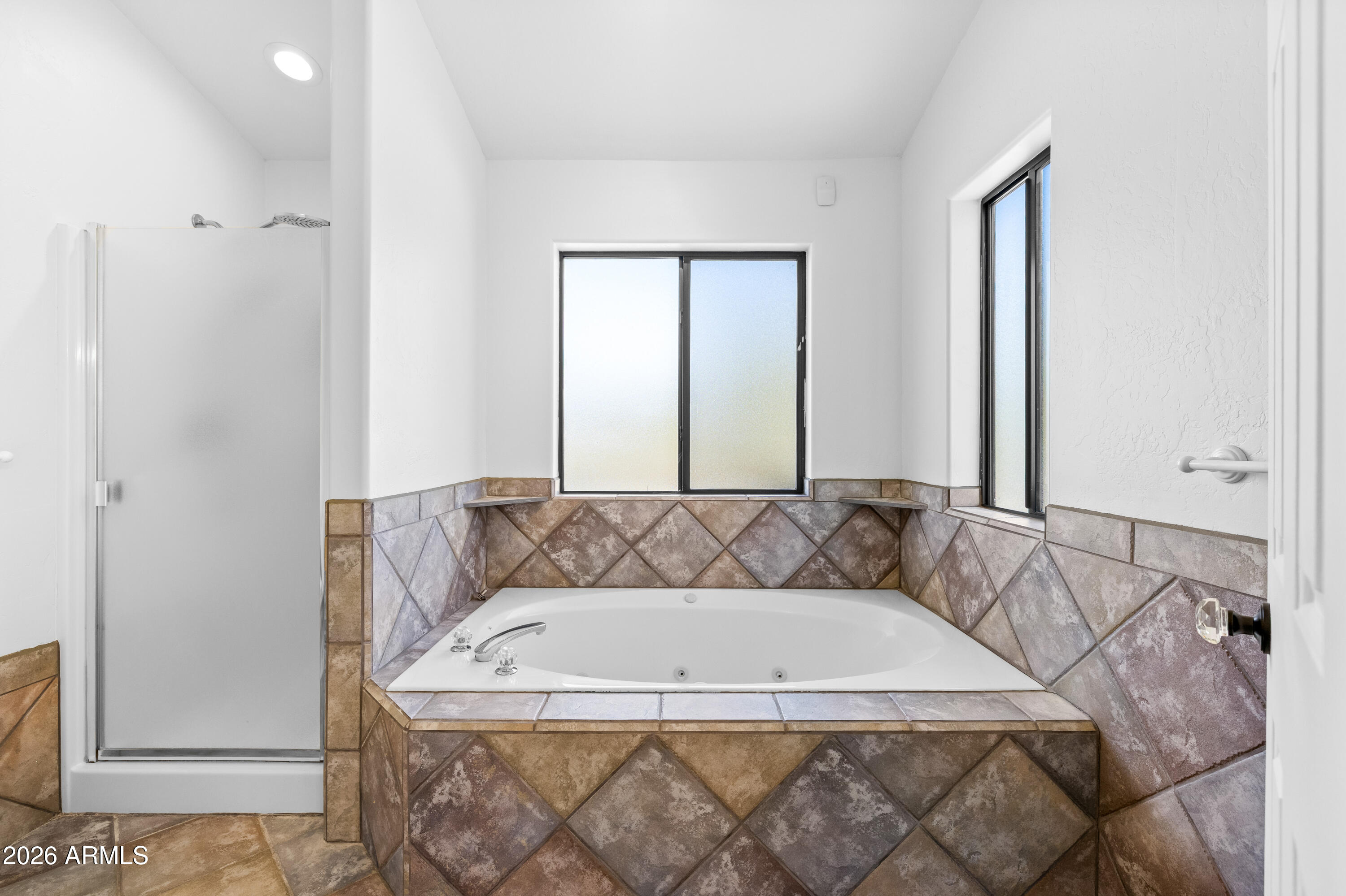 218 E Mohawk Drive